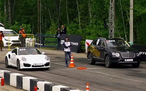 SUV sieu sang Bentley Bentayga dua Porsche 911 Turbo do hinh anh