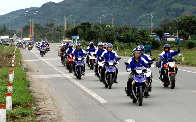 Honda Winner 150 so voi Yamaha Exciter anh 1