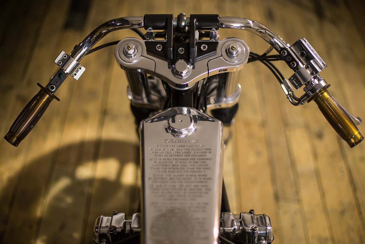 xe do dung dong co Kawasaki Z1000 anh 6