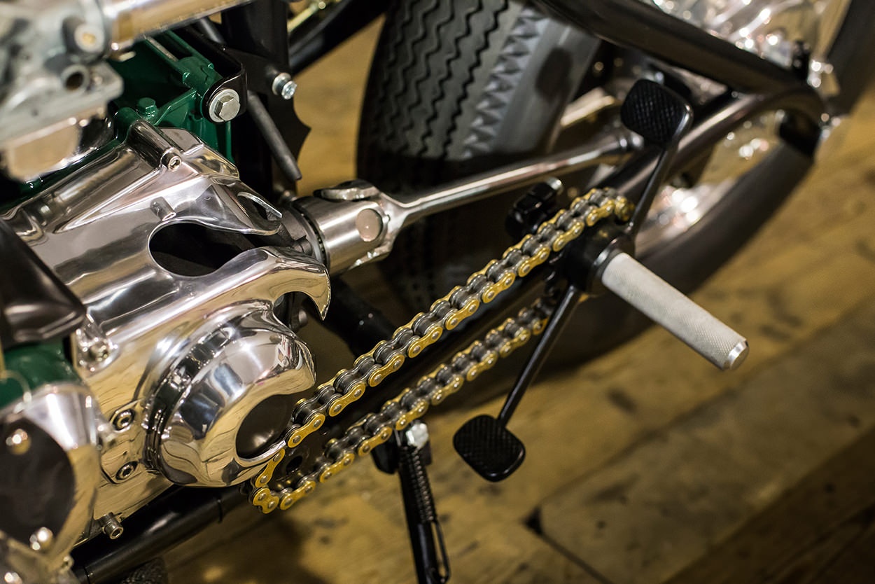 xe do dung dong co Kawasaki Z1000 anh 8