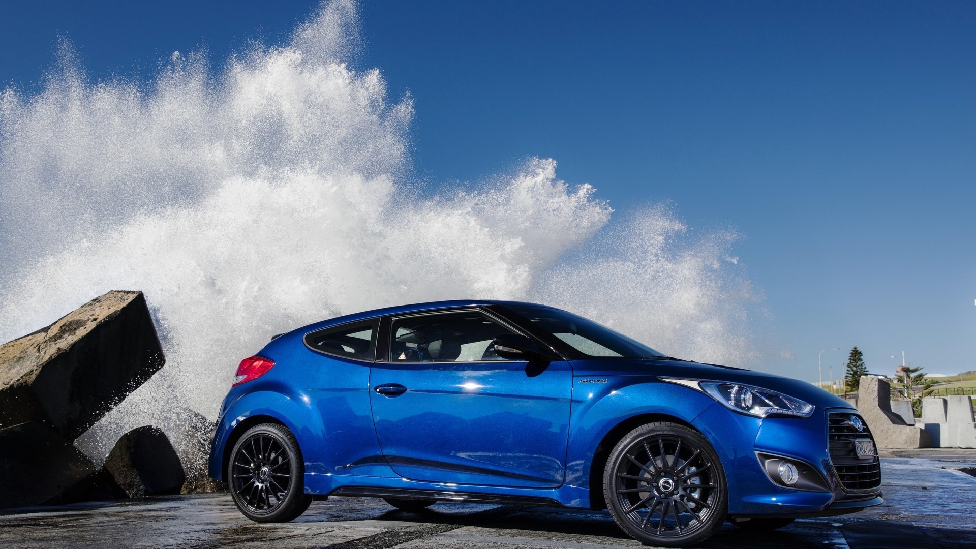 Hyundai Veloster Street Turbo ban gioi han anh 1