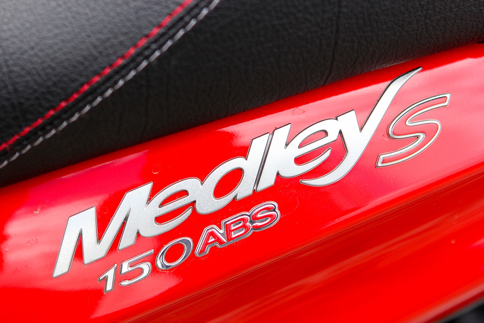 Piaggio Medley S 150 gia 86 trieu anh 2