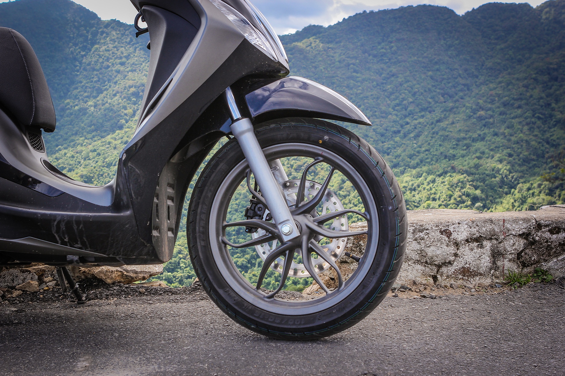 Piaggio Medley S 150 tai Viet Nam anh 7