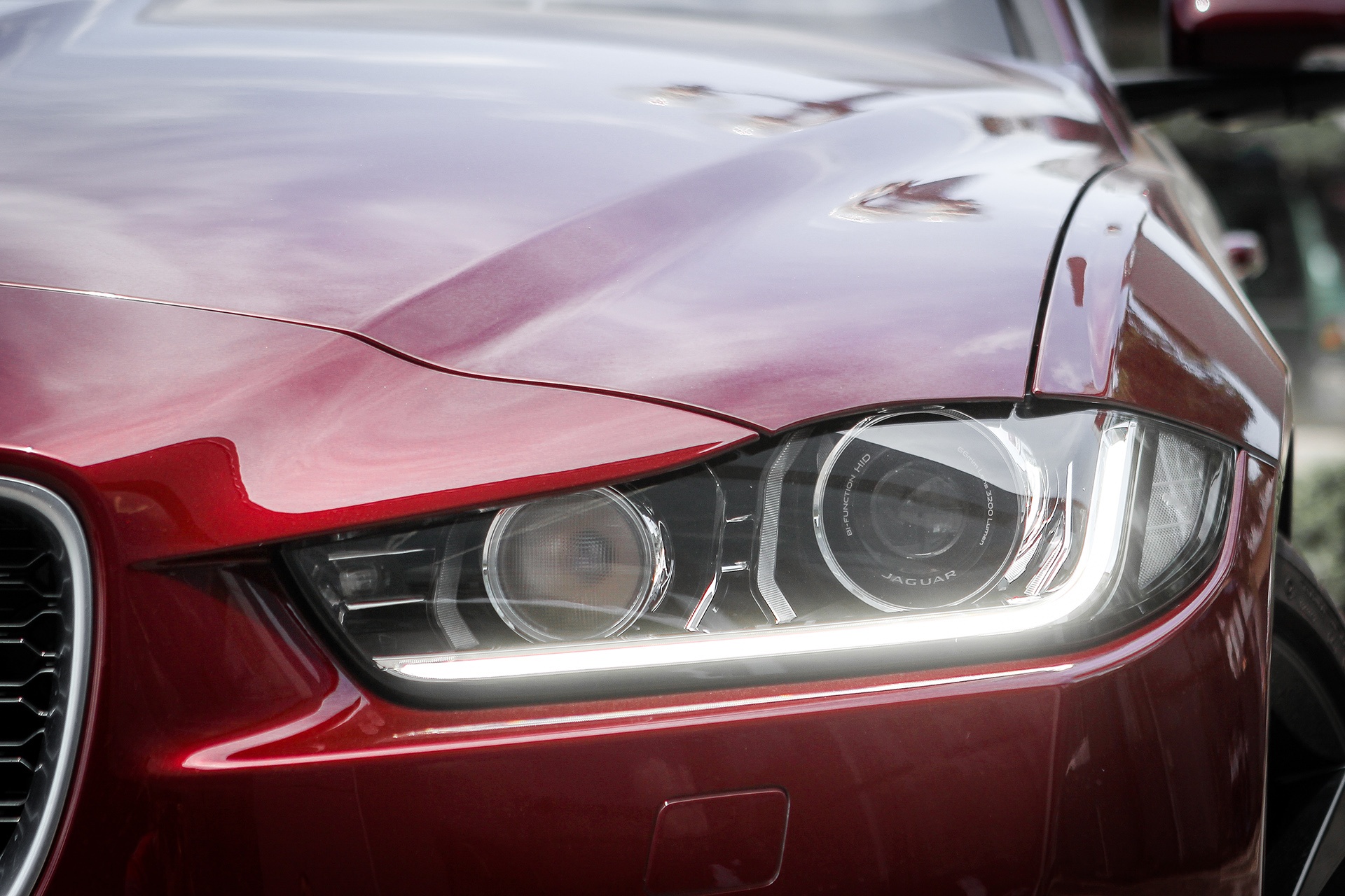 Jaguar XE S 2016 dau tien tai Ha Noi anh 4