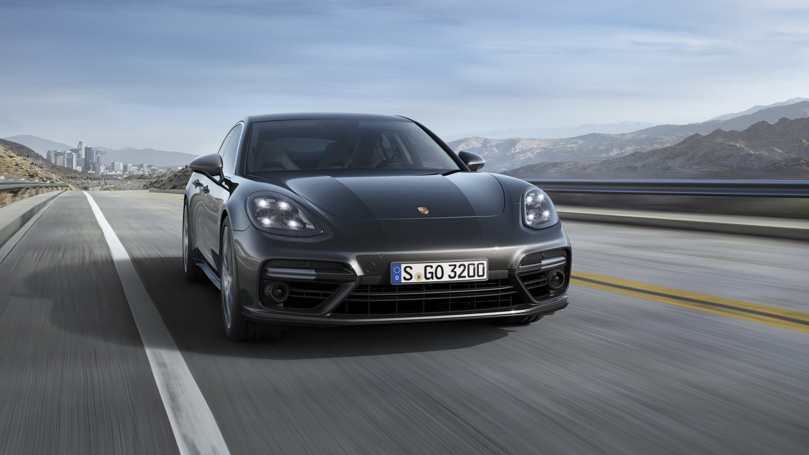 Porsche Panamera 2017 ra mat anh 3