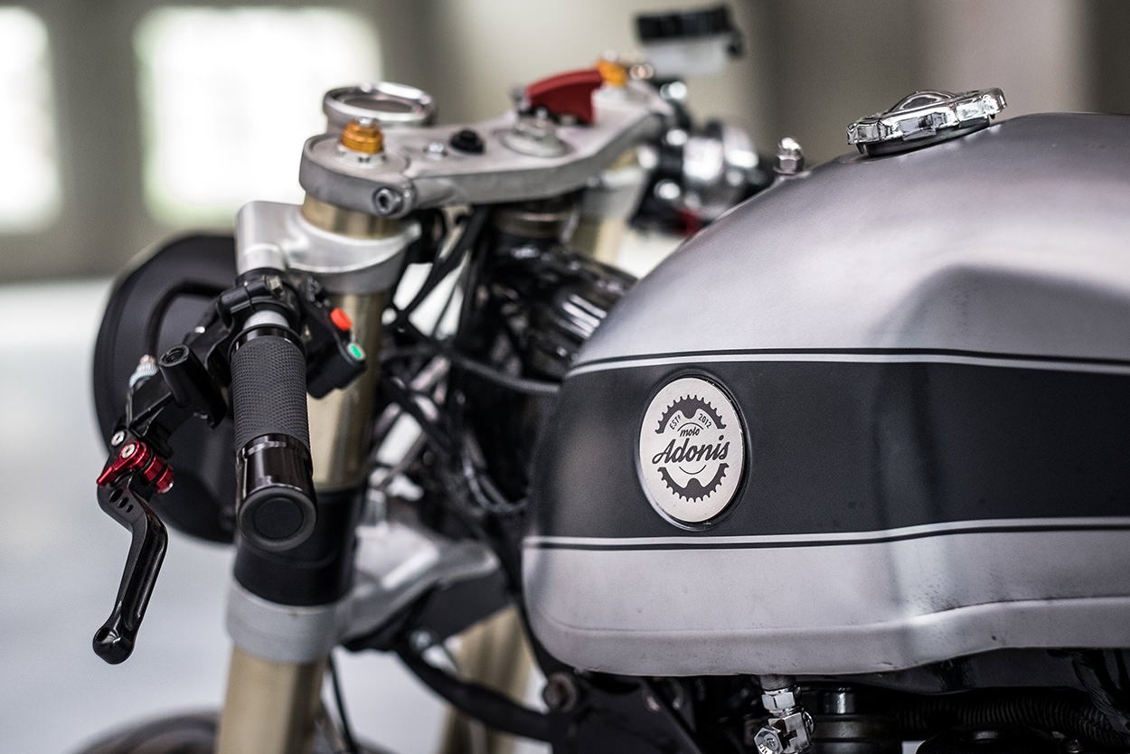 xe Yamaha do phong cach co dien anh 7