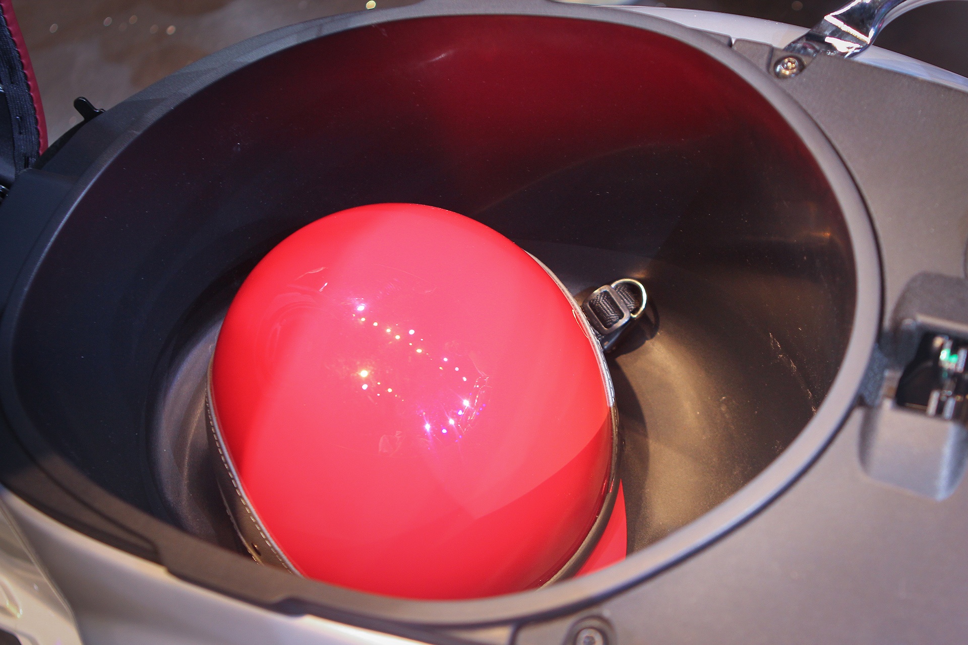 Vespa 2016 gia tu 69, 9 trieu anh 4