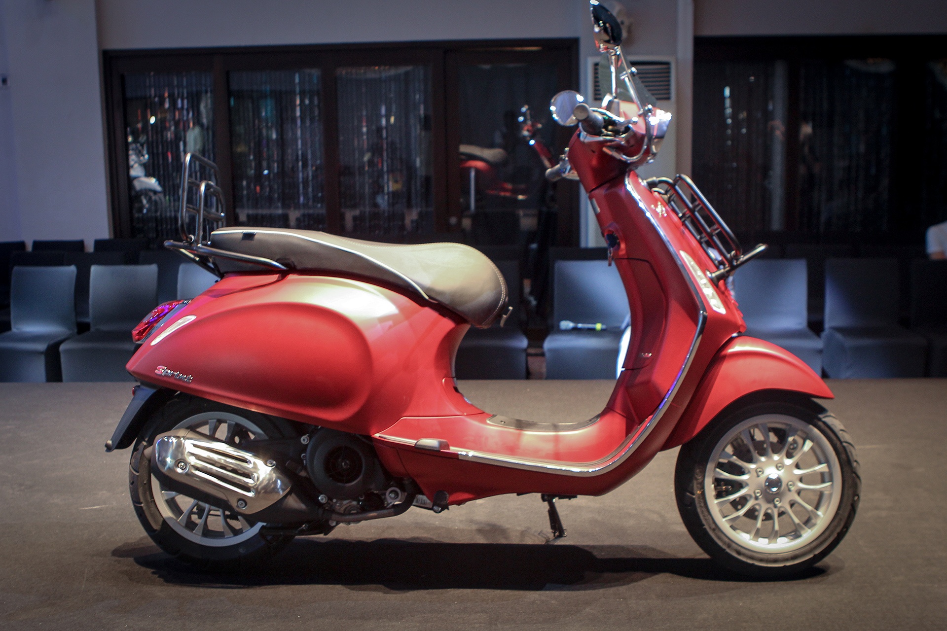 Vespa 2016 gia tu 69, 9 trieu anh 9