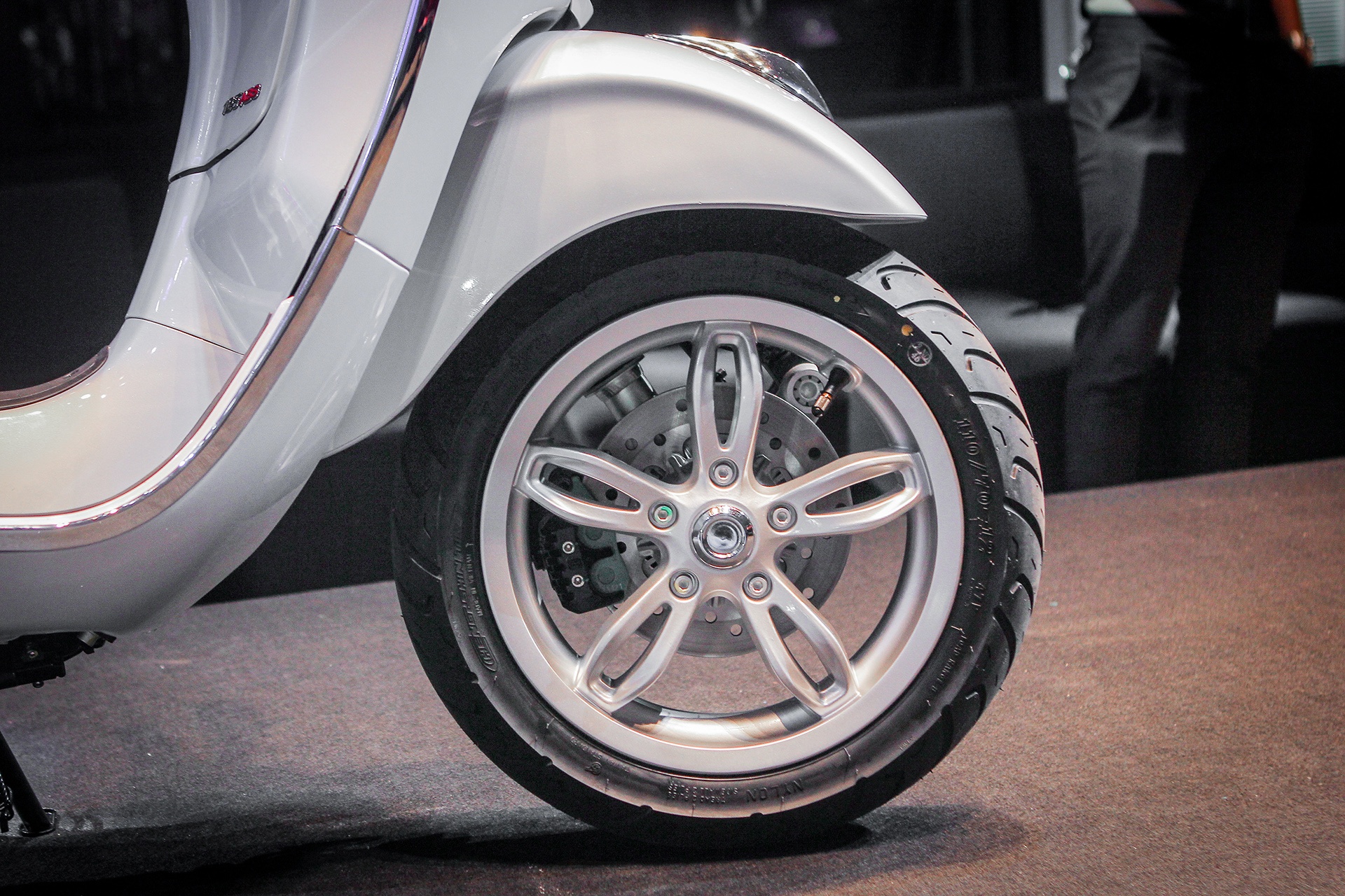 Vespa 2016 gia tu 69, 9 trieu anh 7