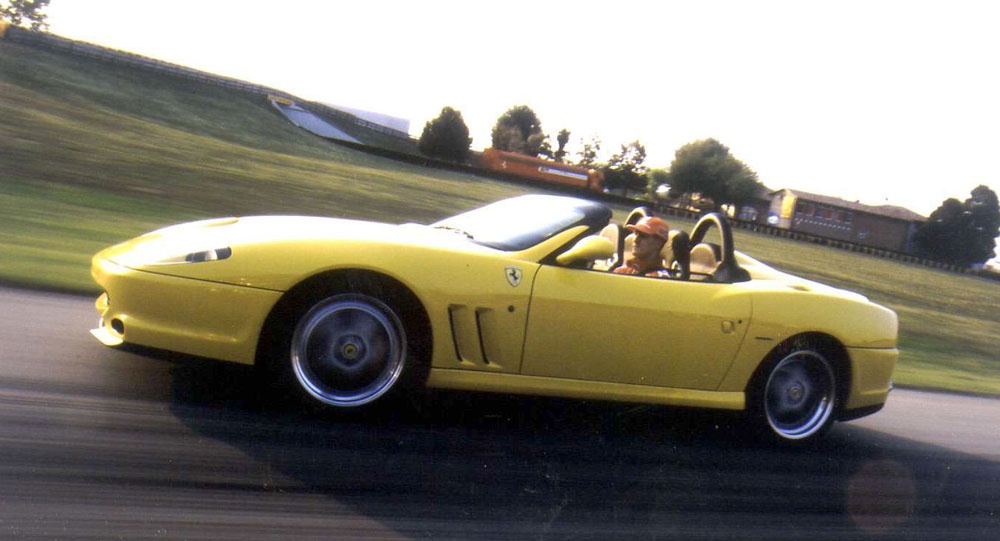 sieu xe Ferrari mui tran anh 1