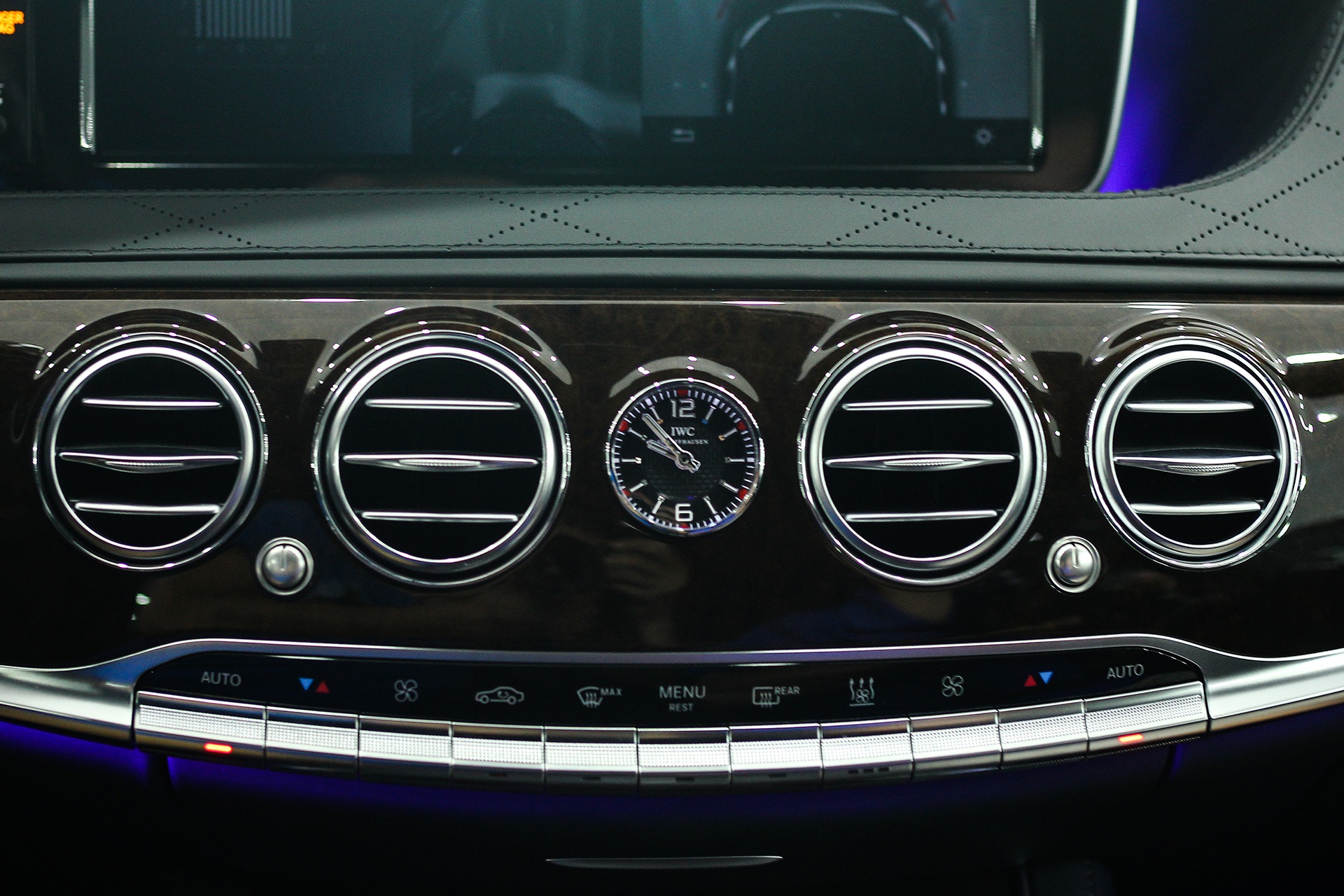 Mercedes Maybach S500 tại Hà Nội ảnh 8 Mercedes Maybach S500 tai Ha Noi anh 8