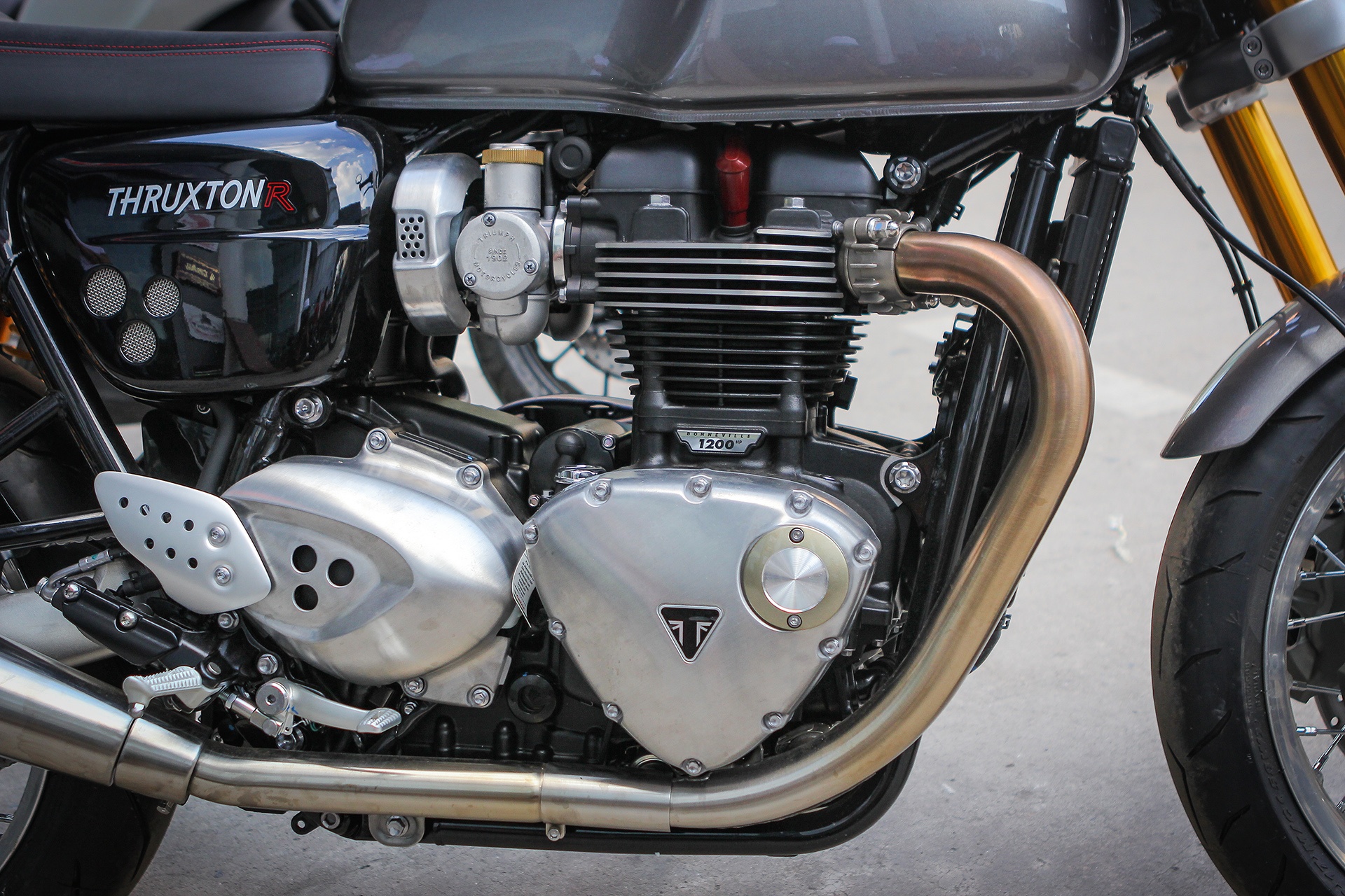 Triumph Thruxton 1200R 2016 tai Ha Noi anh 13