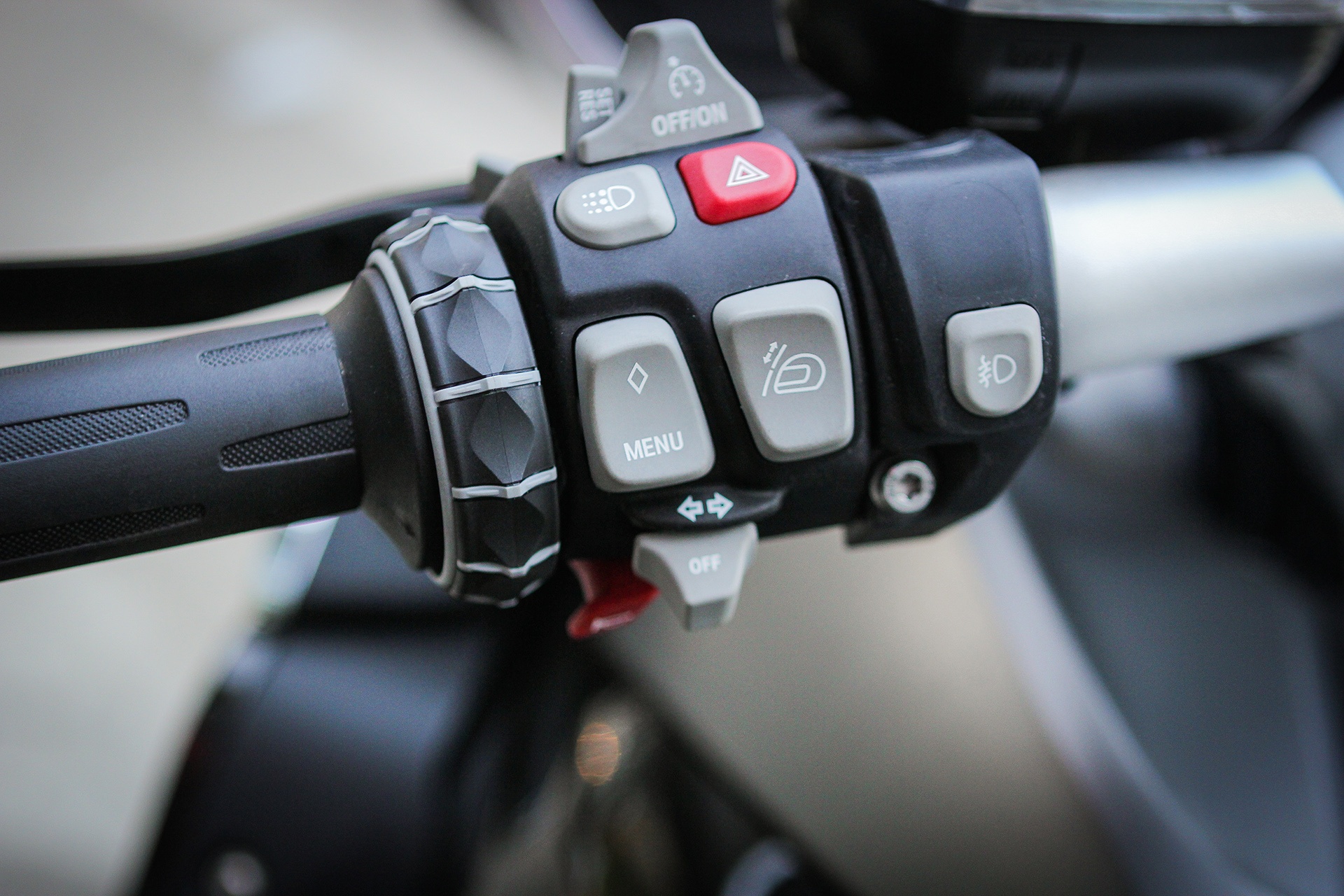 BMW K1600 GTL Exclusive tai Ha Noi anh 4