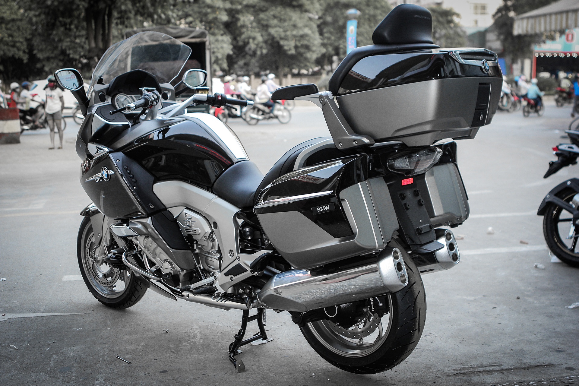 BMW K1600 GTL Exclusive tai Ha Noi anh 2