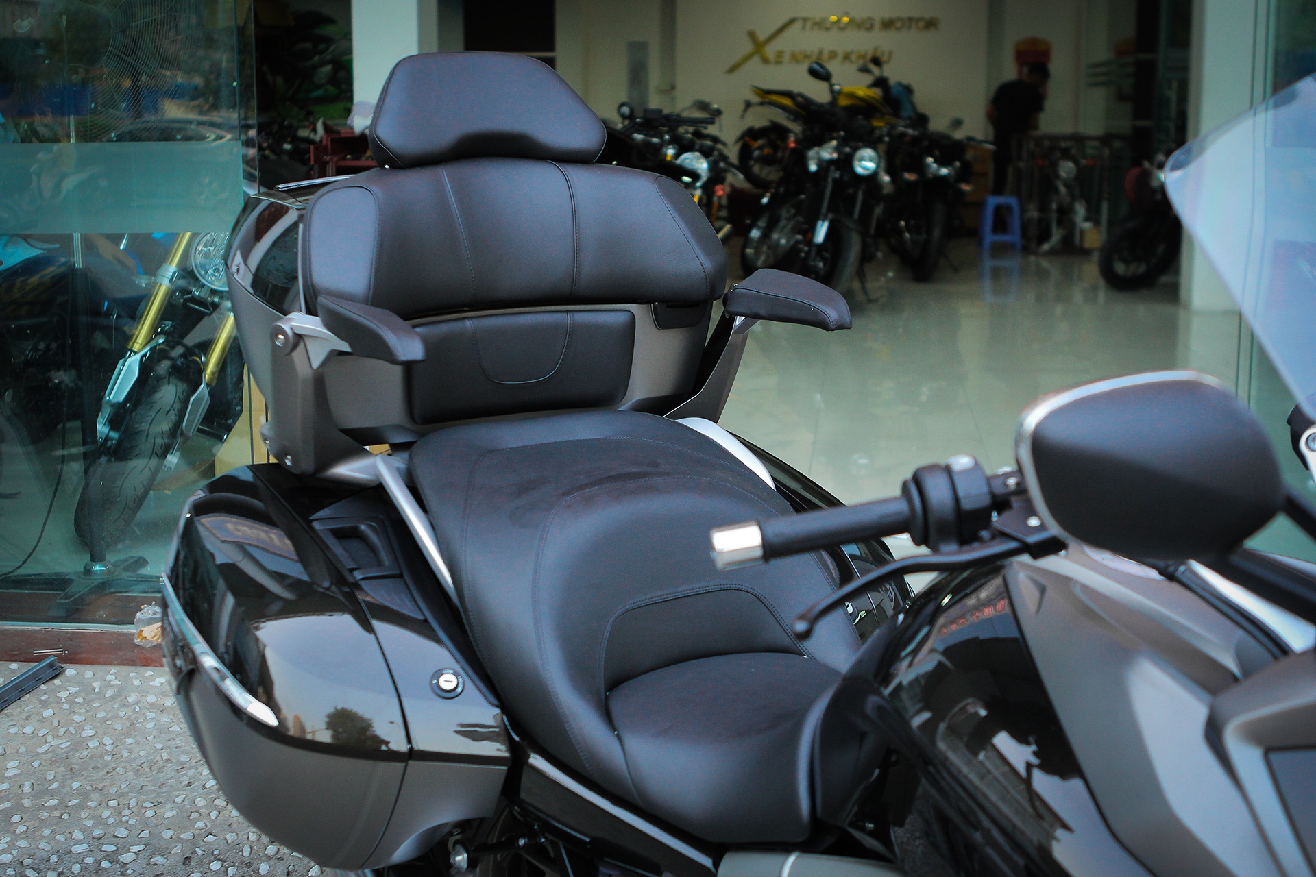 BMW K1600 GTL Exclusive tai Ha Noi anh 9