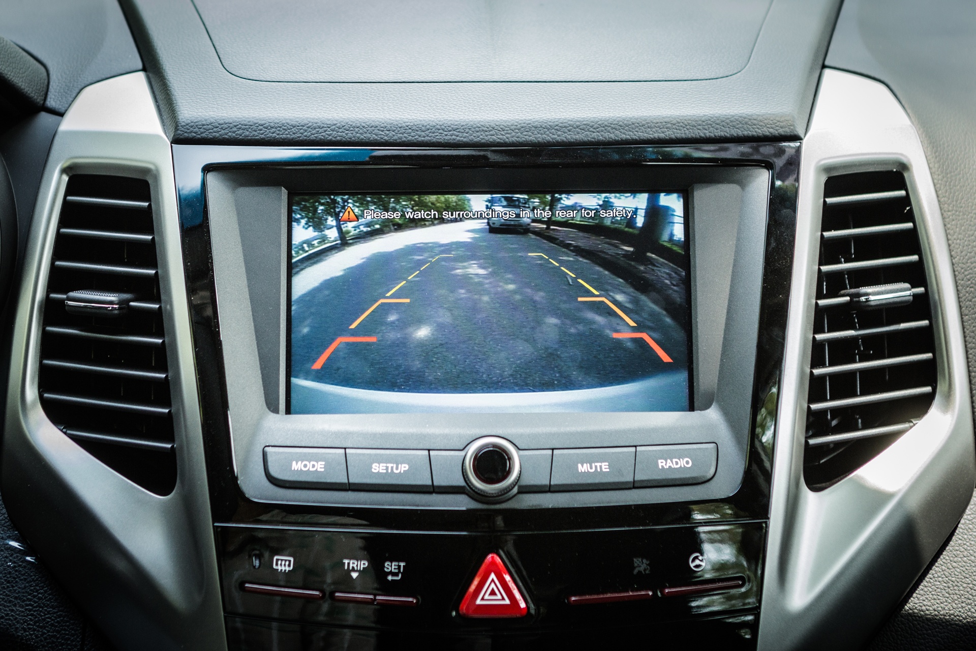 Ssangyong Tivoli 2016 tai Viet Nam anh 10