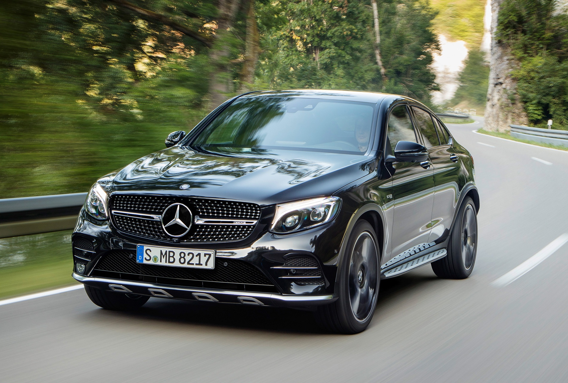 Mercedes-AMG GLC 43 Coupe cong suat 367 ma luc trinh lang hinh anh