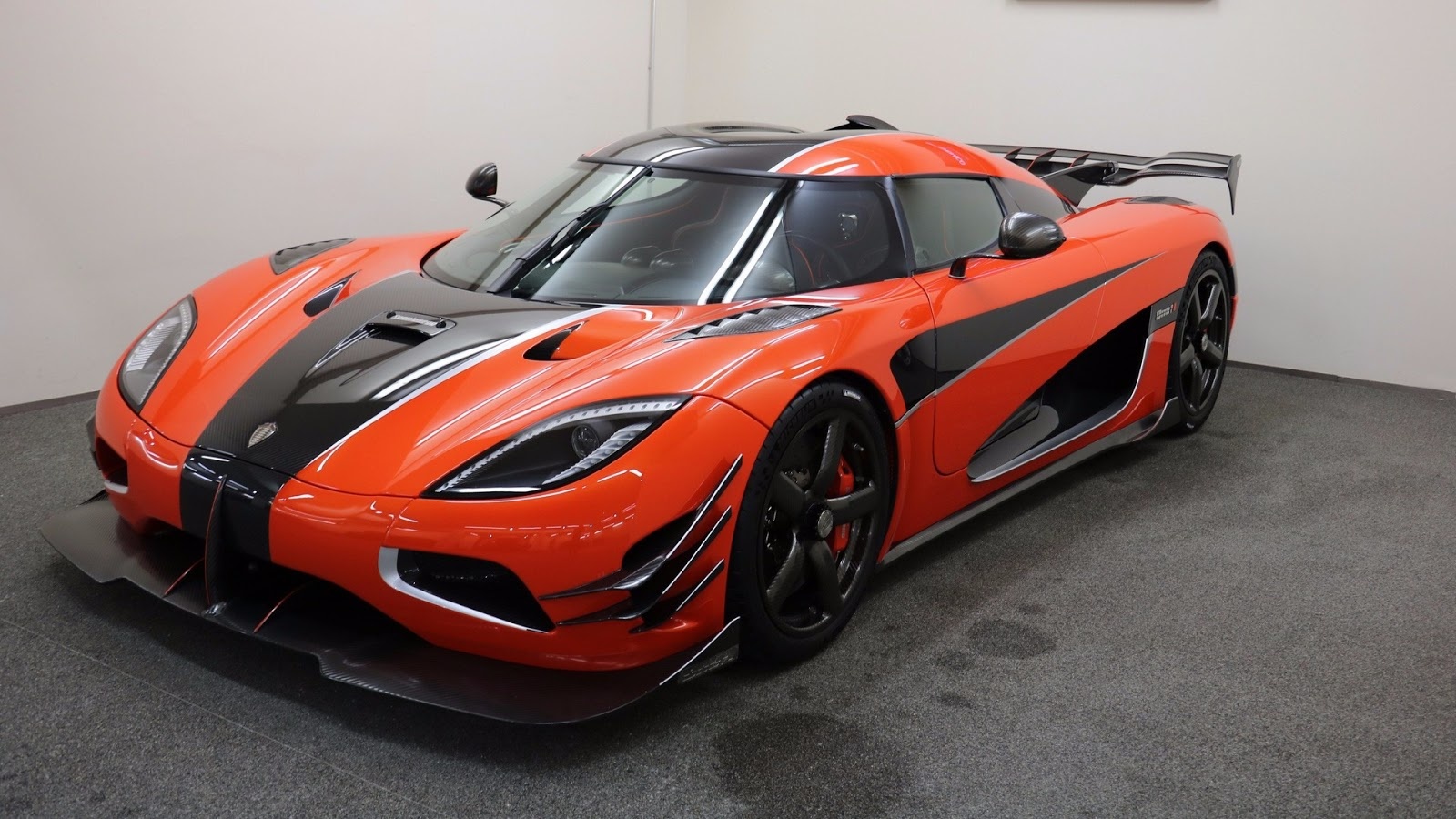 Sieu xe Koenigsegg Agera dac biet len ke tai Duc hinh anh