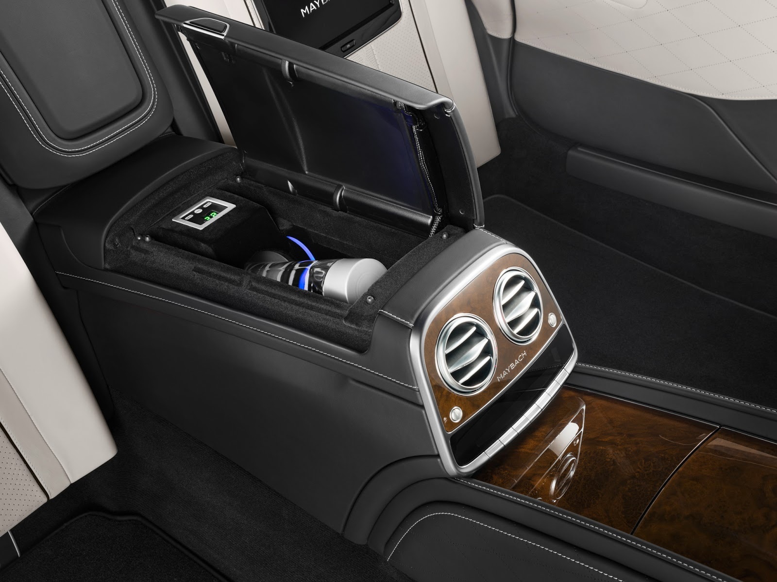 Mercedes-Maybach S600 Pullman Guard 2017 anh 4