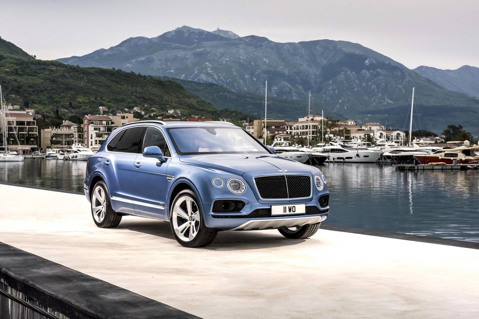 Bentley Bentayga Diesel ra mat anh 4