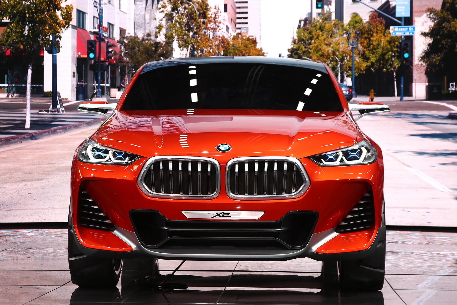 BMW X2 Concept ra mat tai Paris Motor Show hinh anh