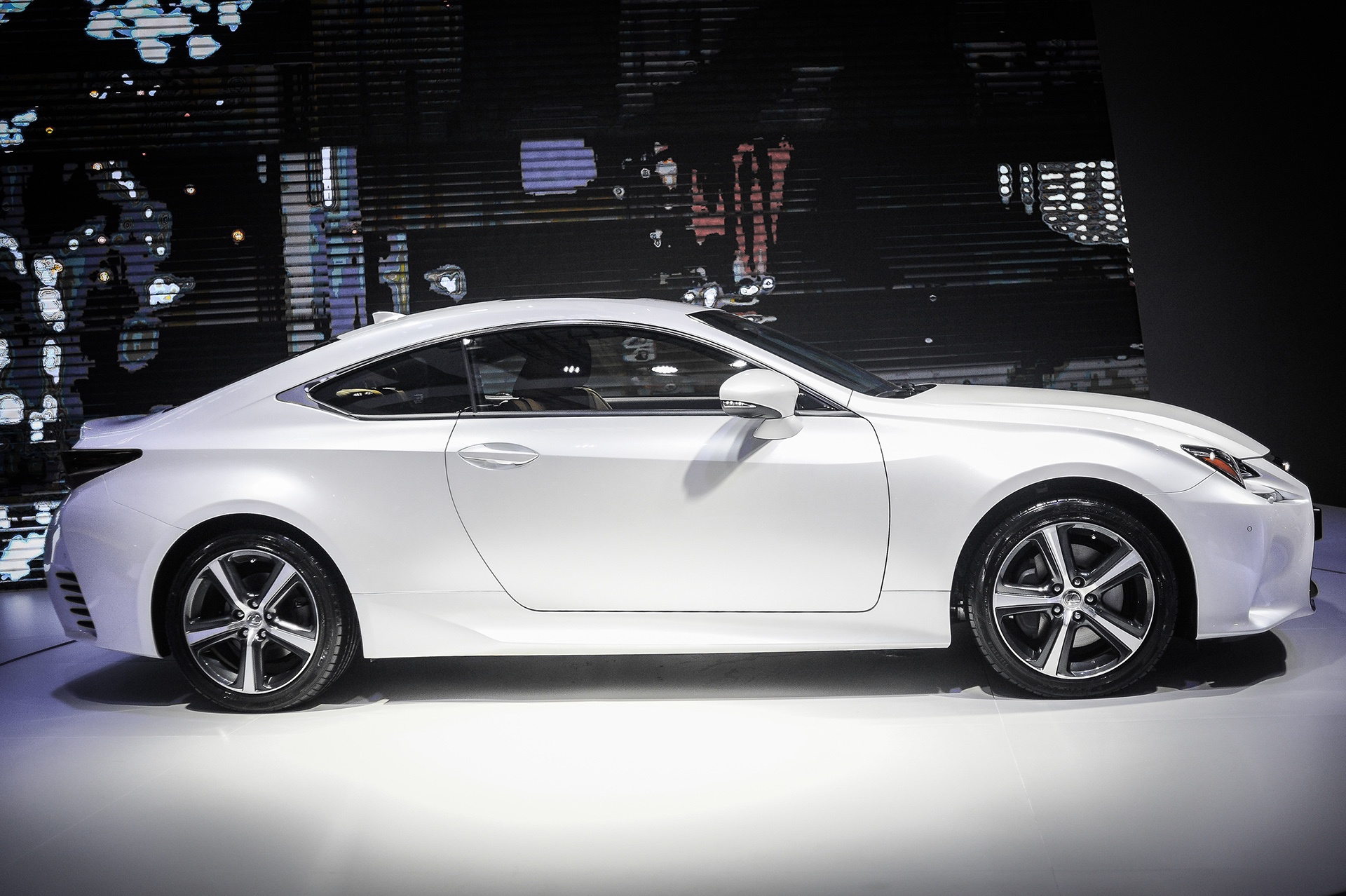 Lexus RC 200t tai Viet Nam anh 3