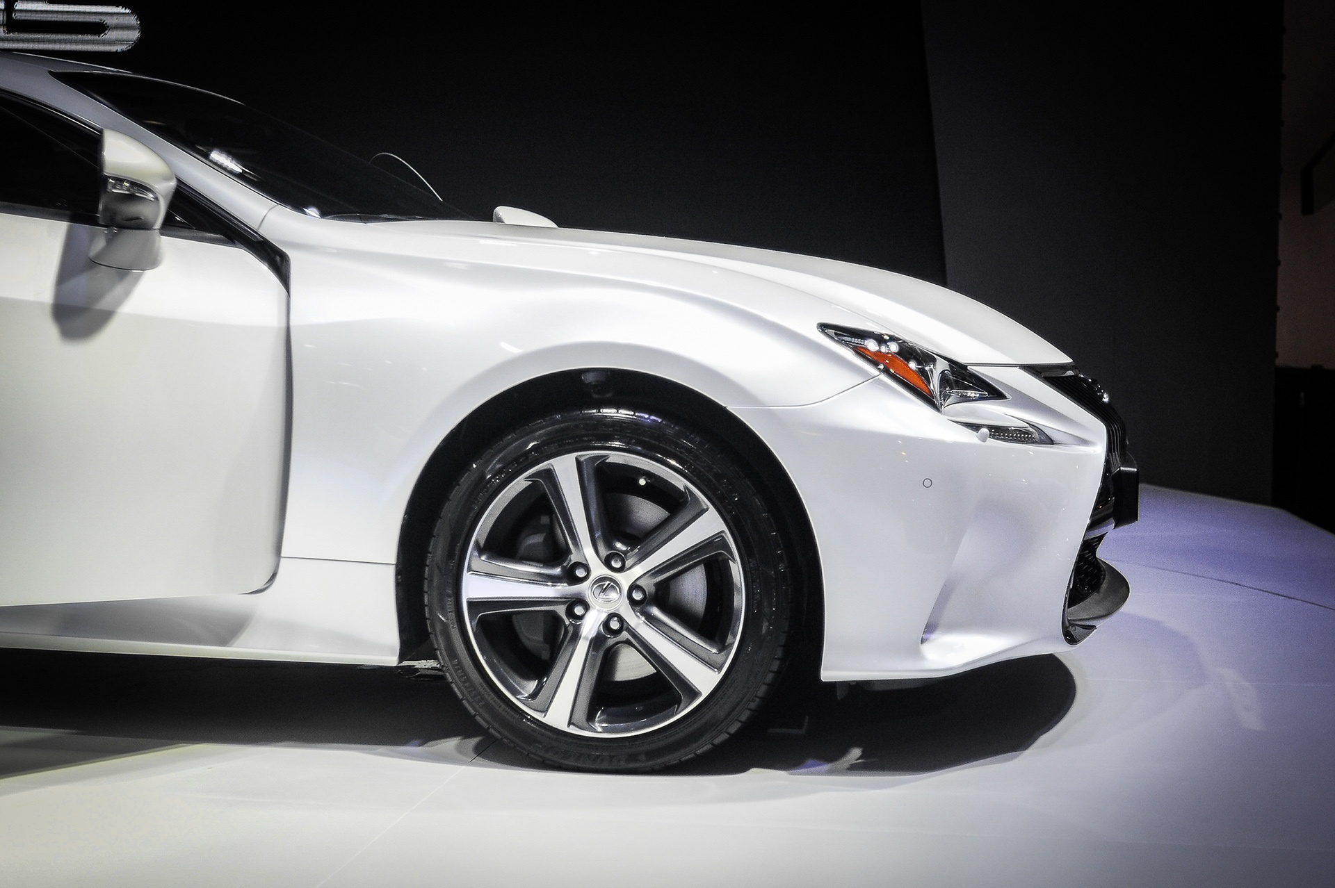 Lexus RC 200t tai Viet Nam anh 5