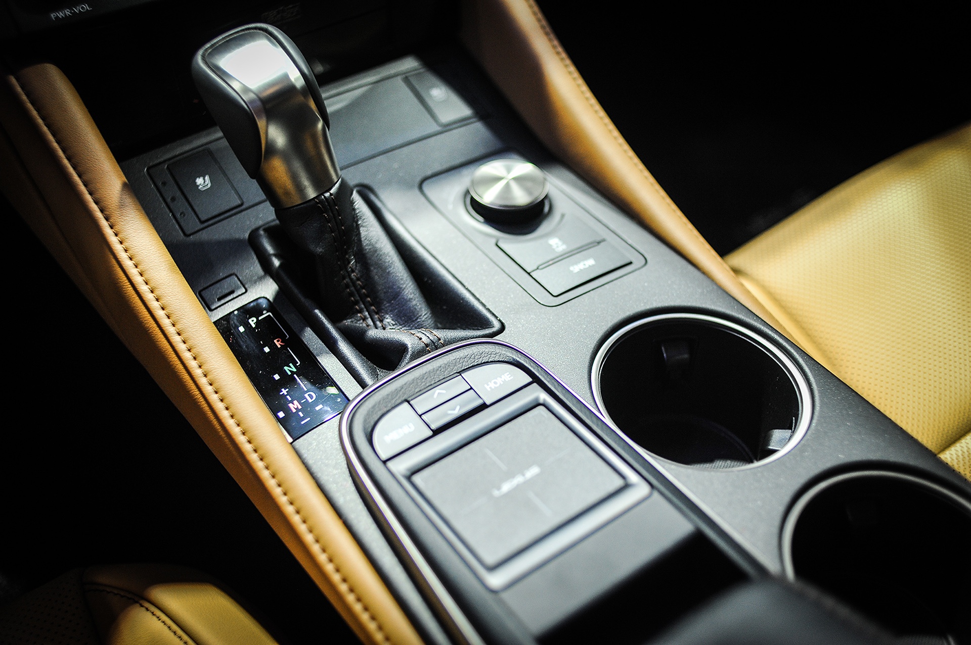 Lexus RC 200t tai Viet Nam anh 12