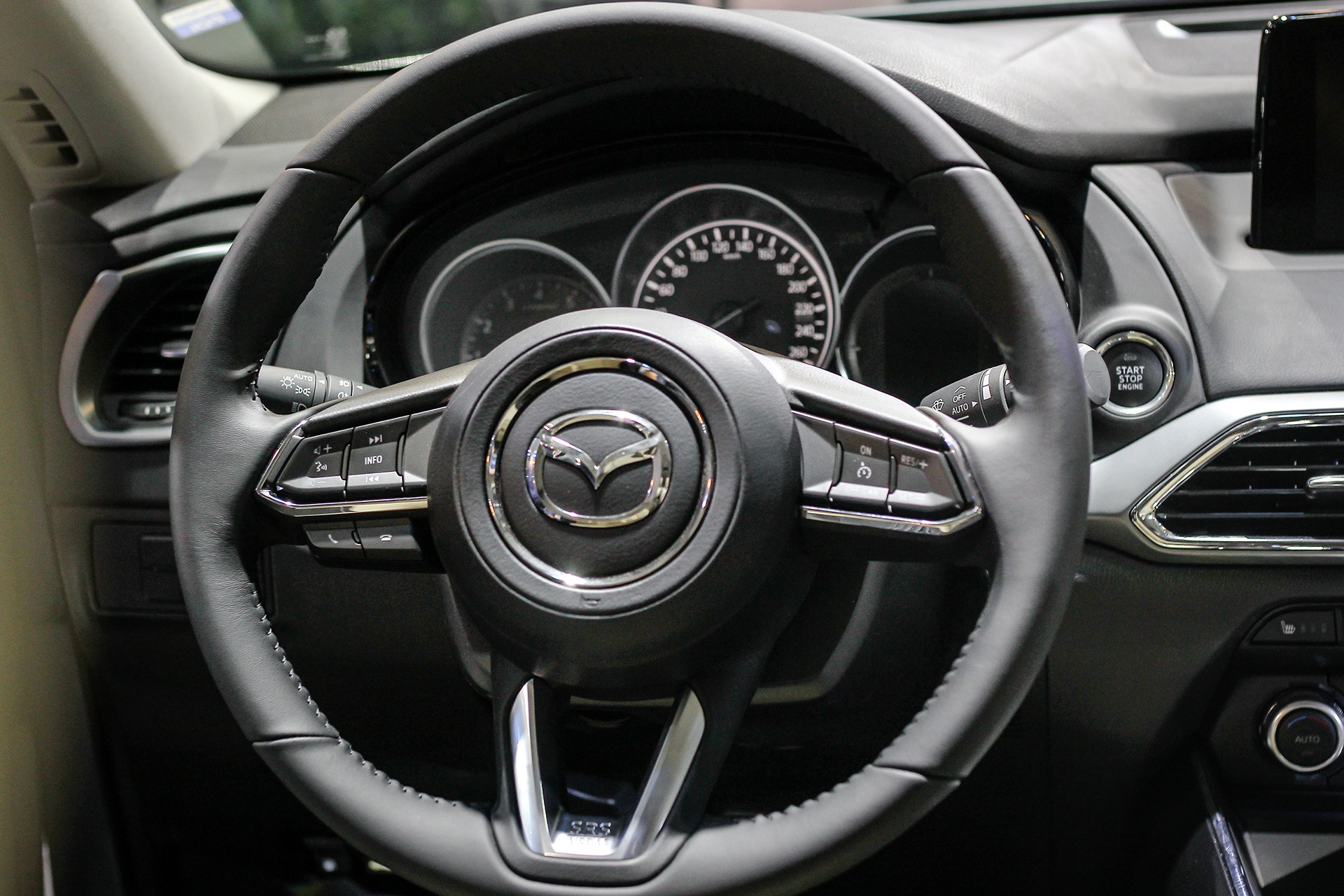 Mazda CX-9 the he moi tai Viet Nam anh 7