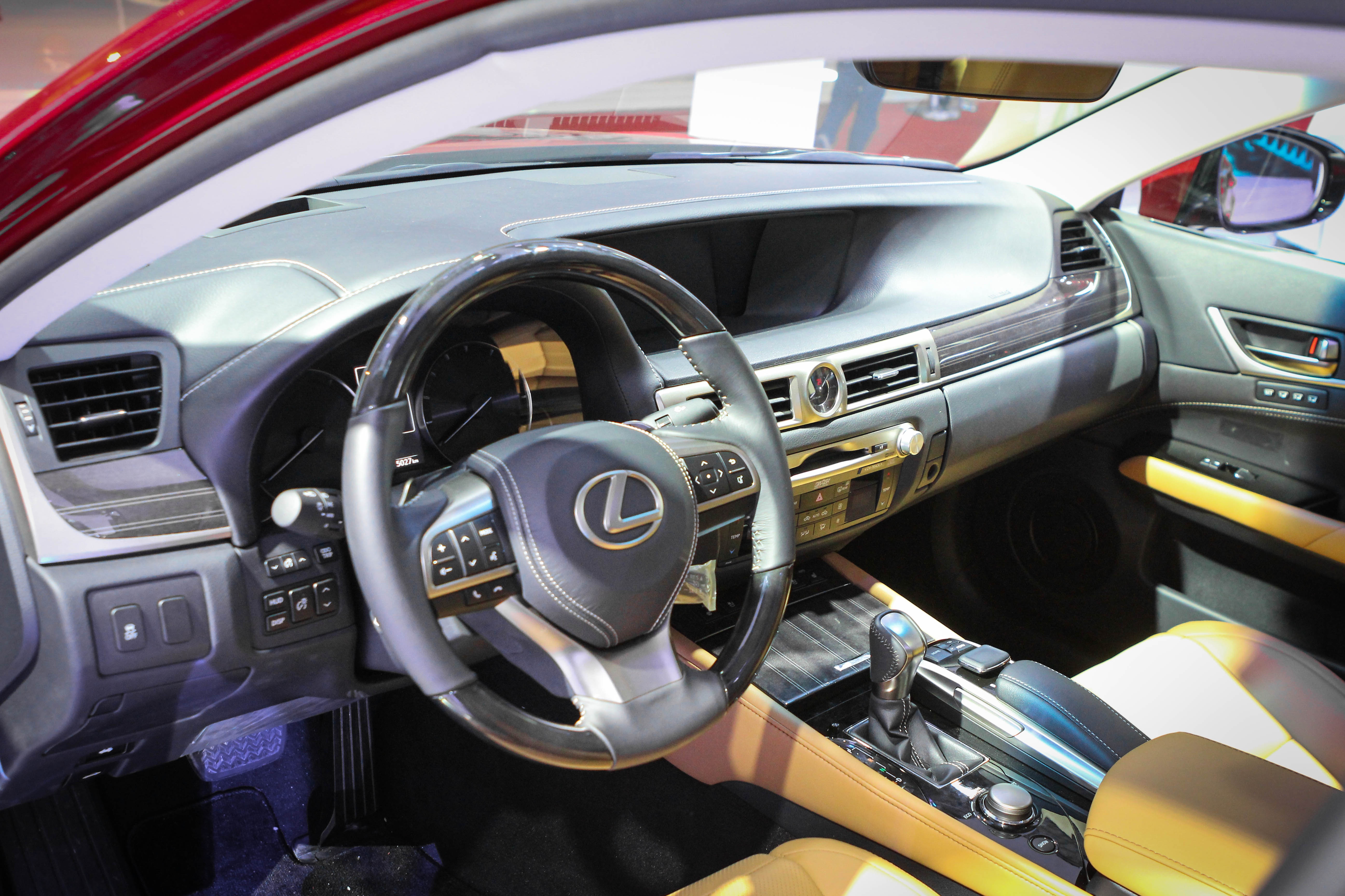 Lexus GS 200t Turbo 2016 tai Viet Nam anh 6