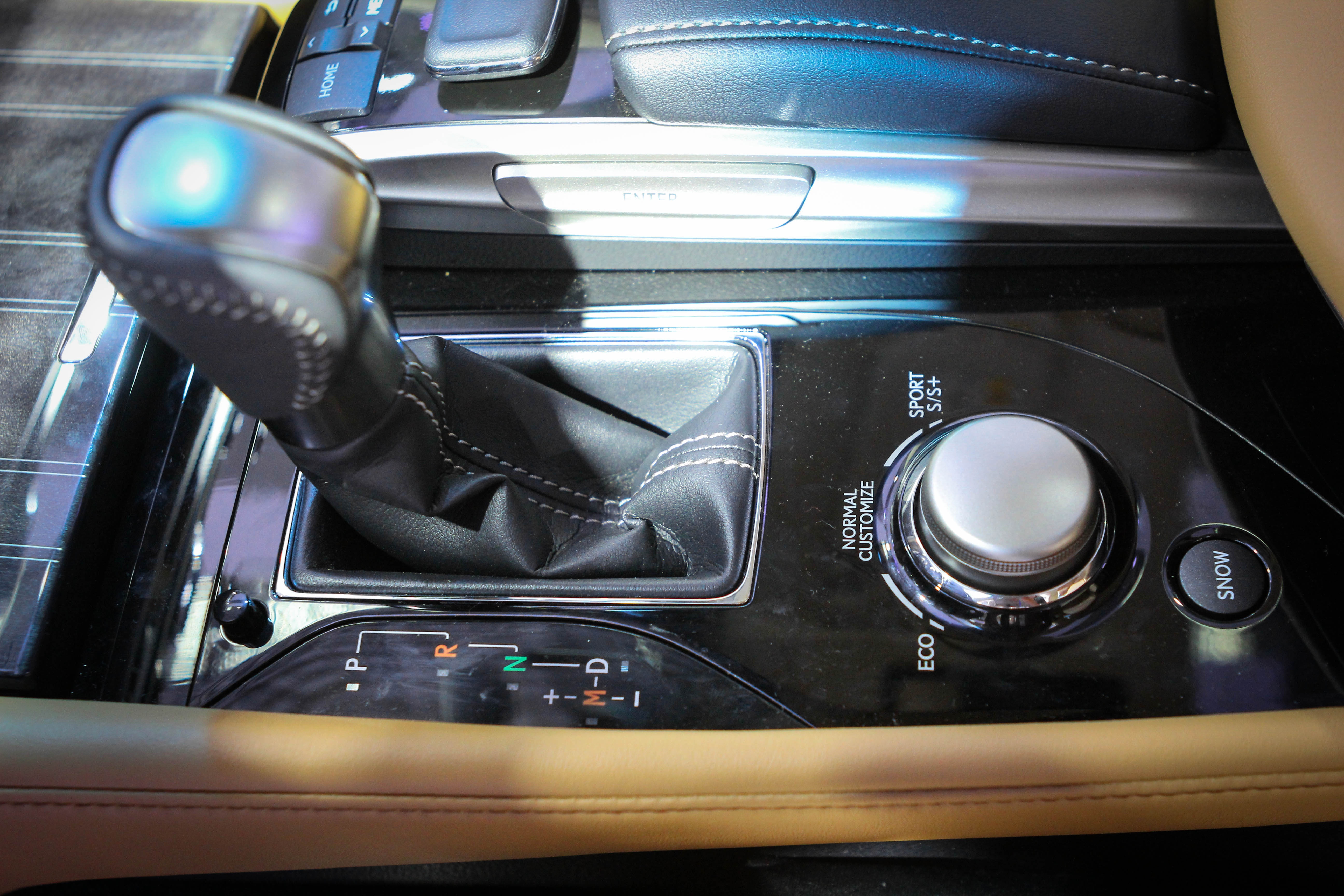 Lexus GS 200t Turbo 2016 tai Viet Nam anh 9