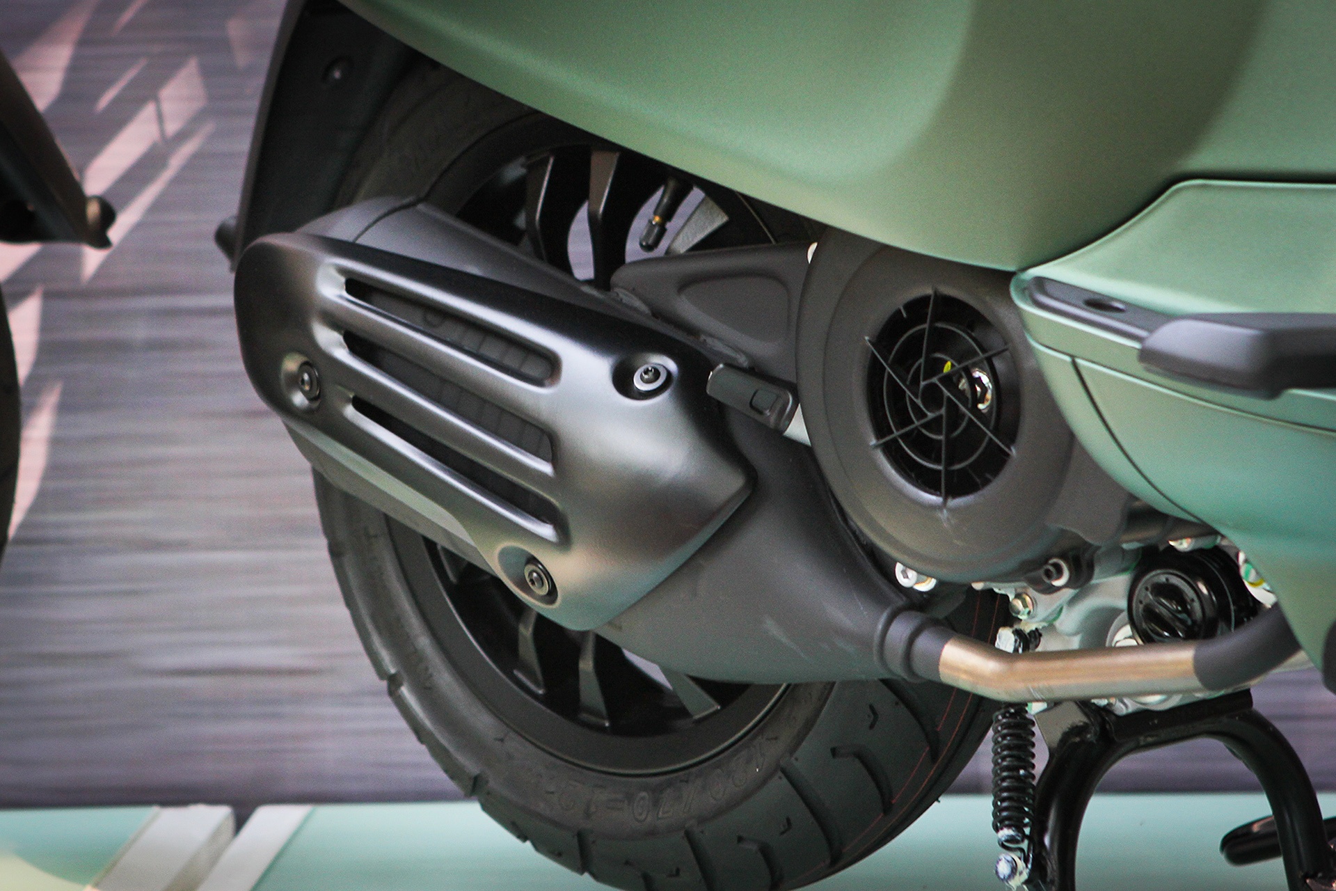 Vespa Sprint ABS Adventure tai Viet Nam anh 7