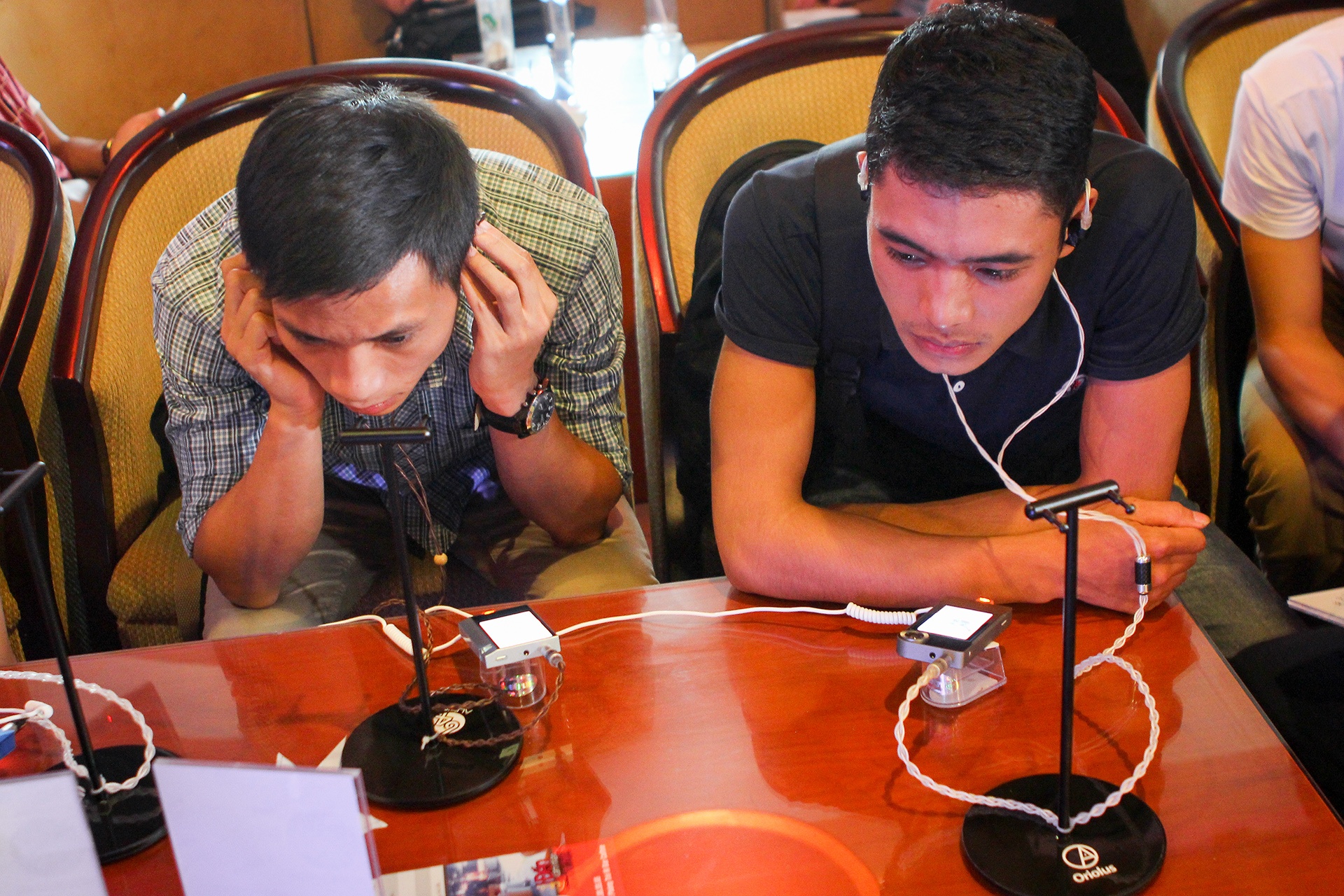 Tai nghe custom tai Viet Nam anh 6