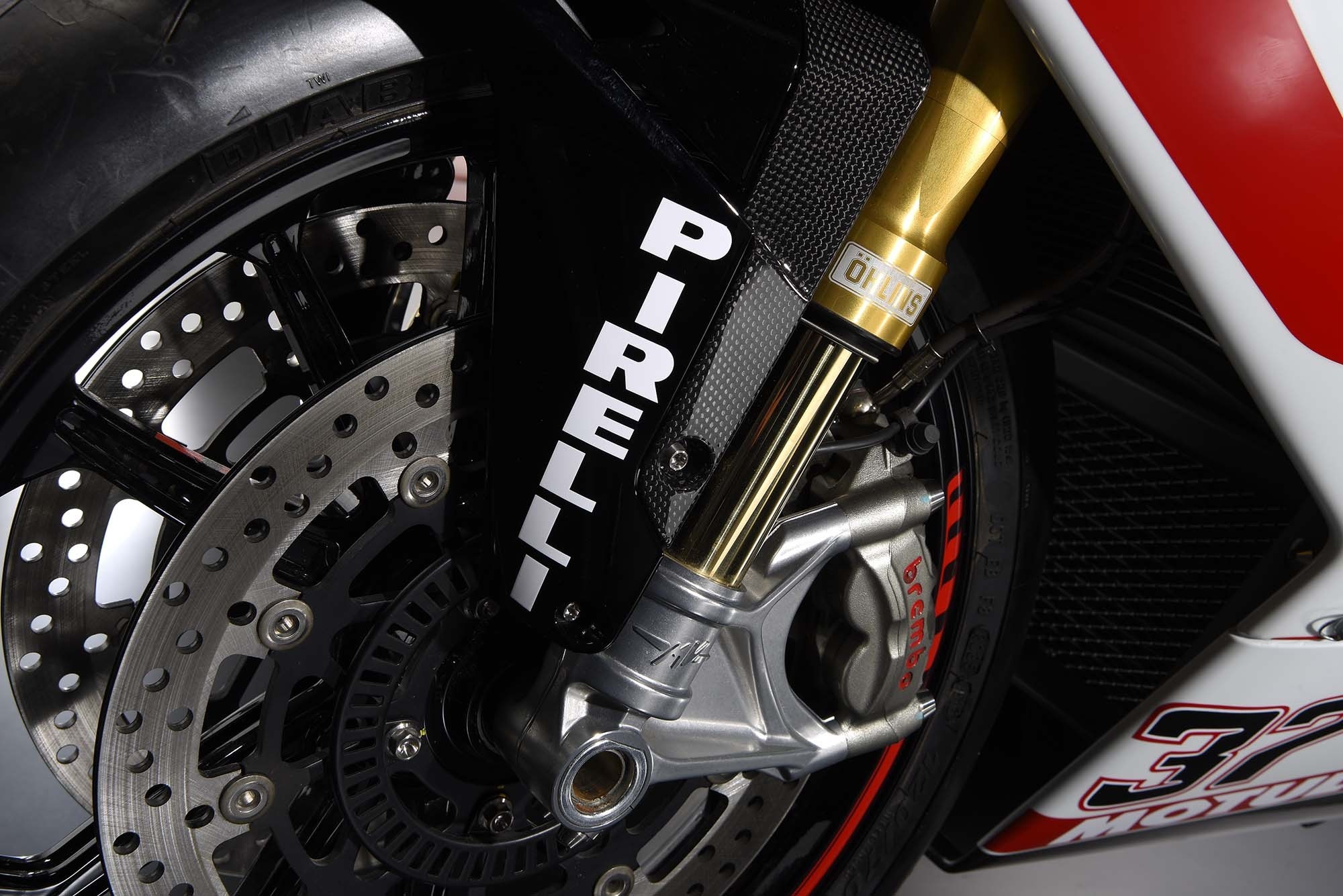 sieu moto MV Agusta F4 RC 2017 anh 8