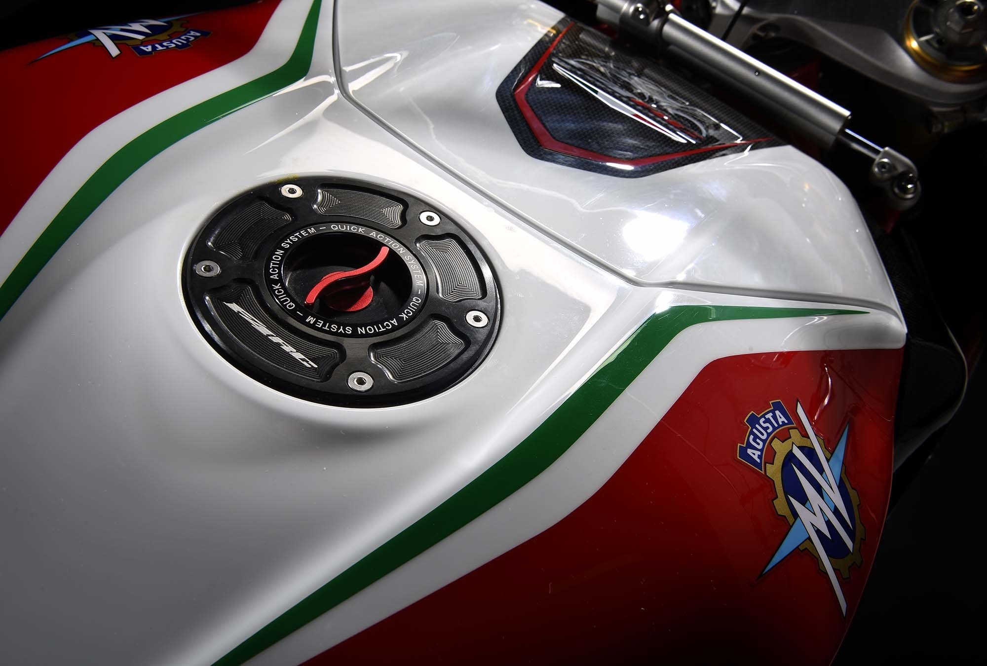 sieu moto MV Agusta F4 RC 2017 anh 7
