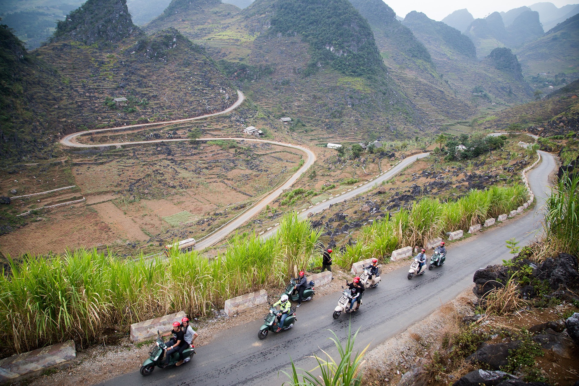 Vespa Sprint ABS Adventure anh 9