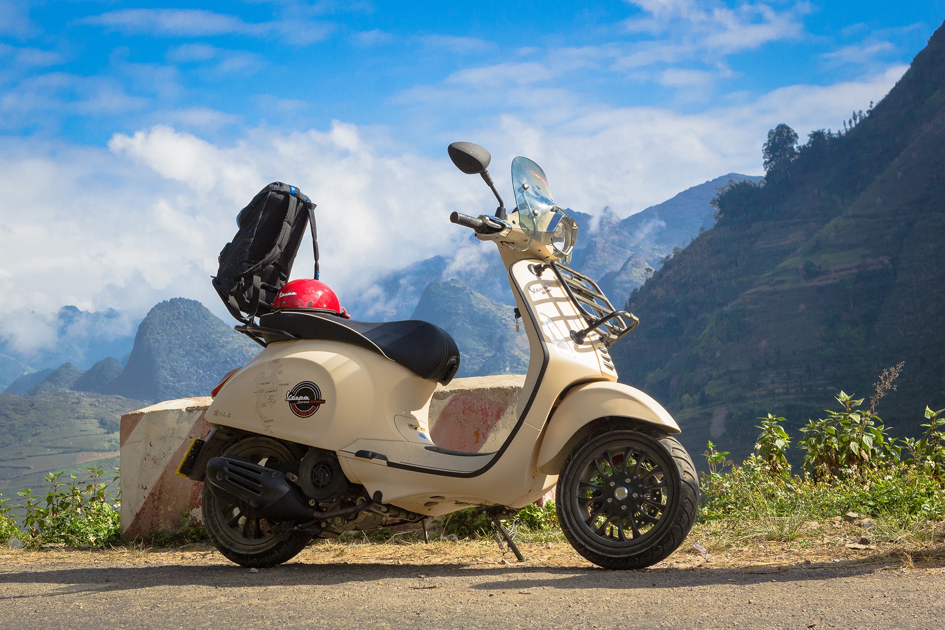 Vespa Sprint ABS Adventure anh 3