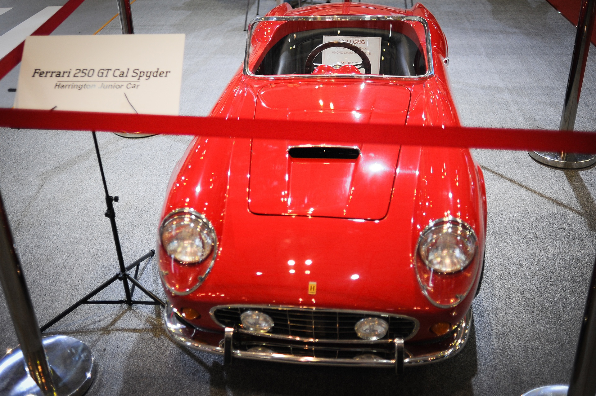 xe co tai trien lam xe quoc te anh 6