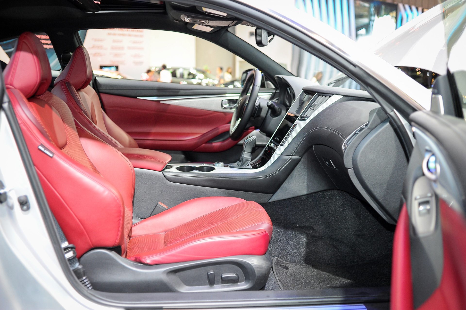 Infiniti Q60 ve Viet Nam anh 11