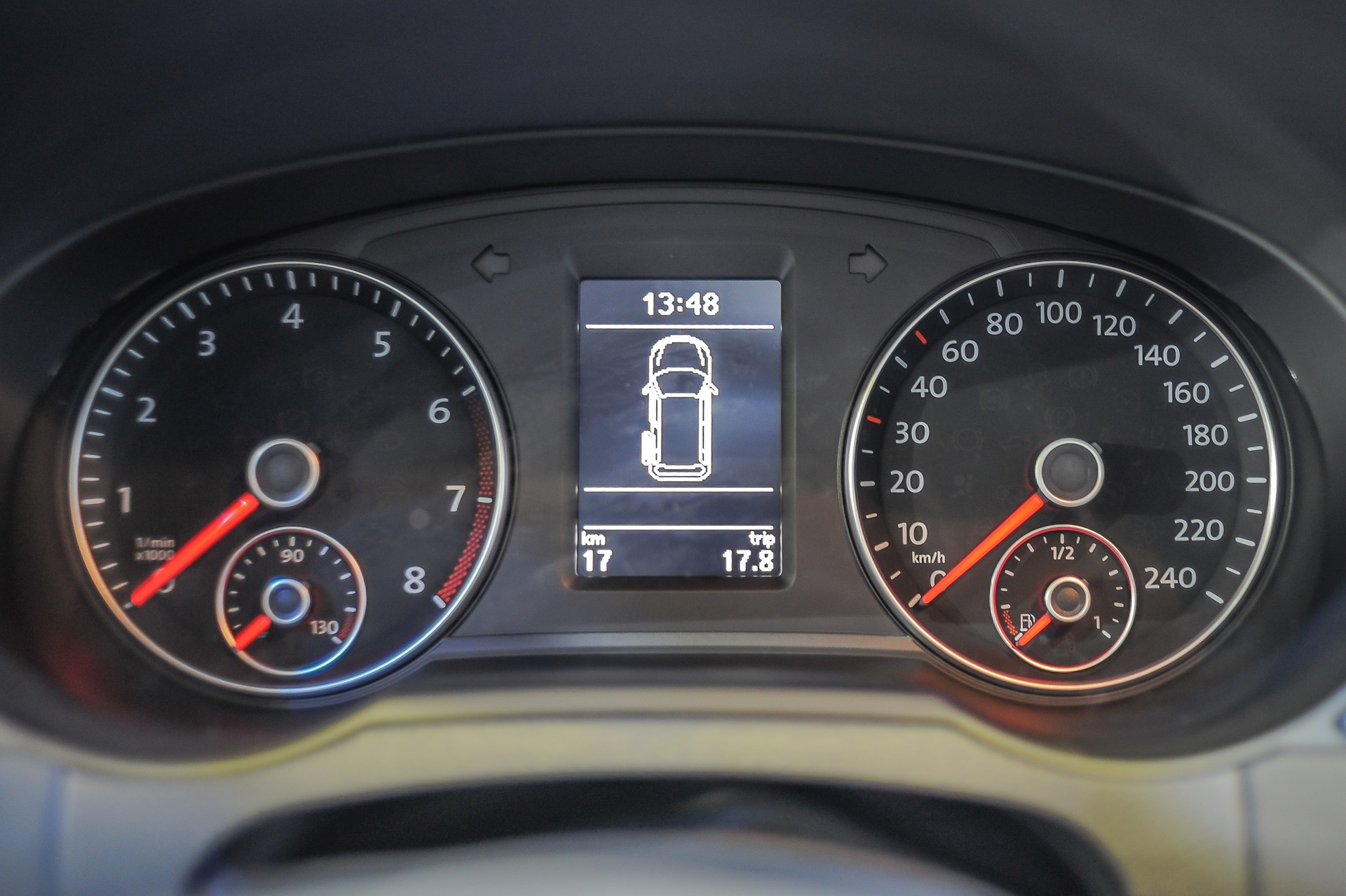 Volkswagen Sharan ve Viet Nam anh 8