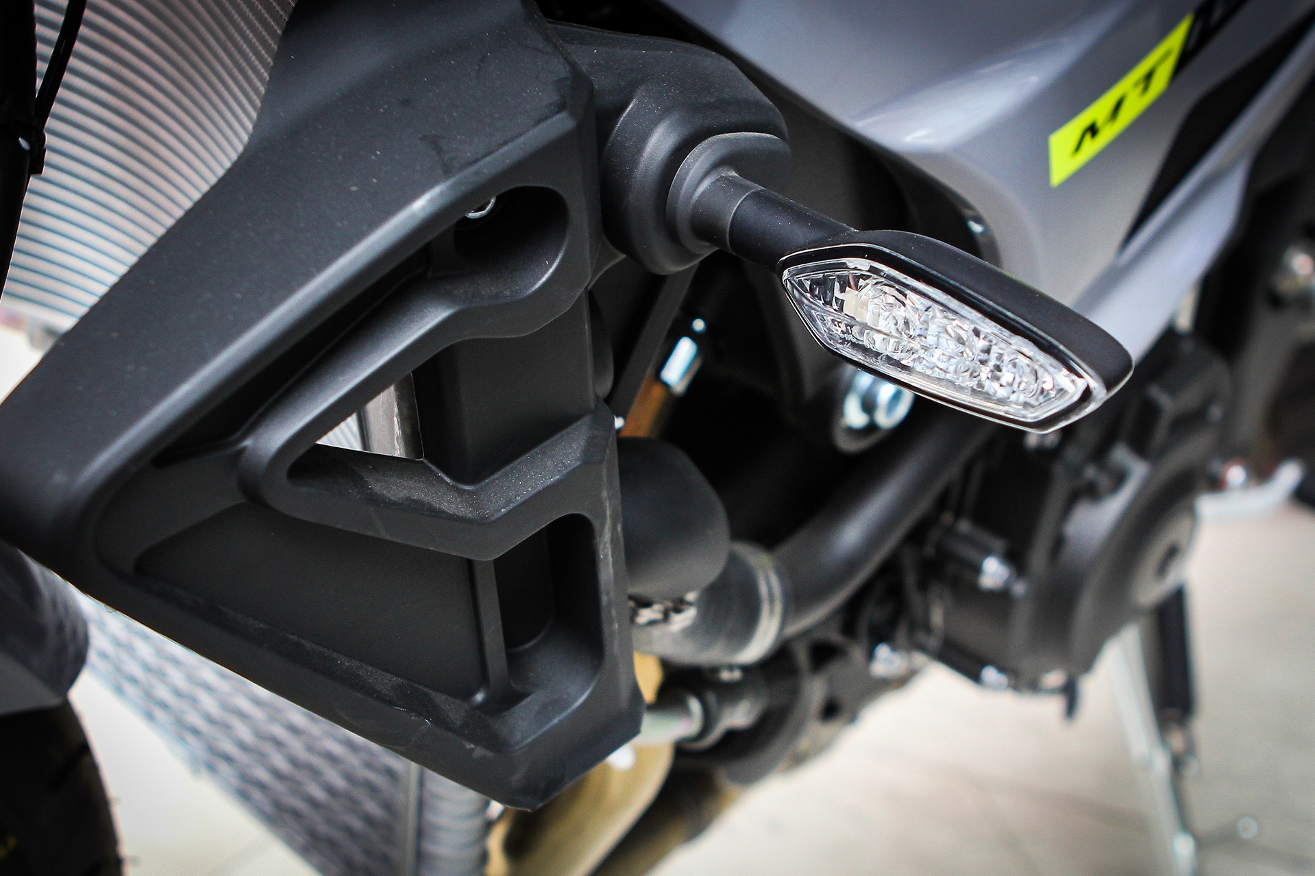 Yamaha MT-10 Night Flou 2016 tai Ha Noi anh 8