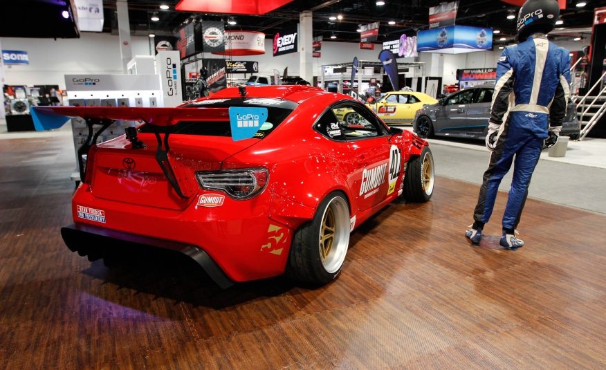 Toyota 86 dung dong co Ferrari anh 5