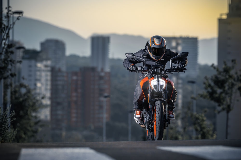 KTM Duke 390 2017 ra mat anh 4