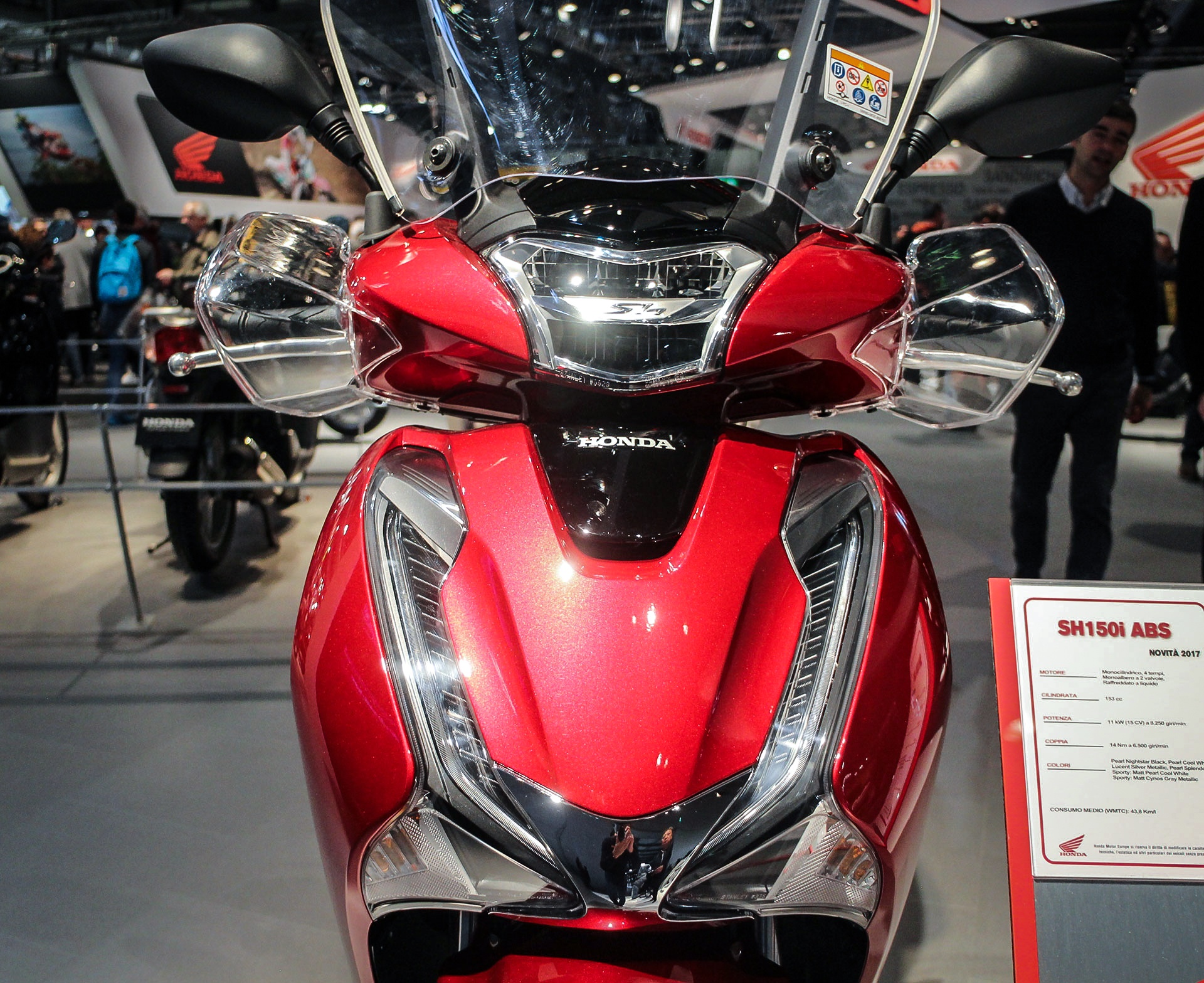 Honda SH 125i 2017 chau Au anh 3