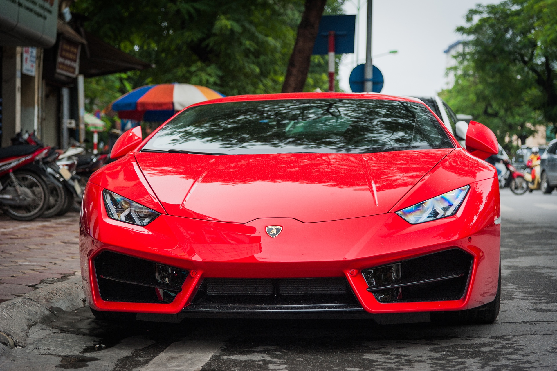 Lamborghini Huracan LP580-2 tại Hà Nội ảnh 6 Lamborghini Huracan LP580-2 tai Ha Noi anh 6