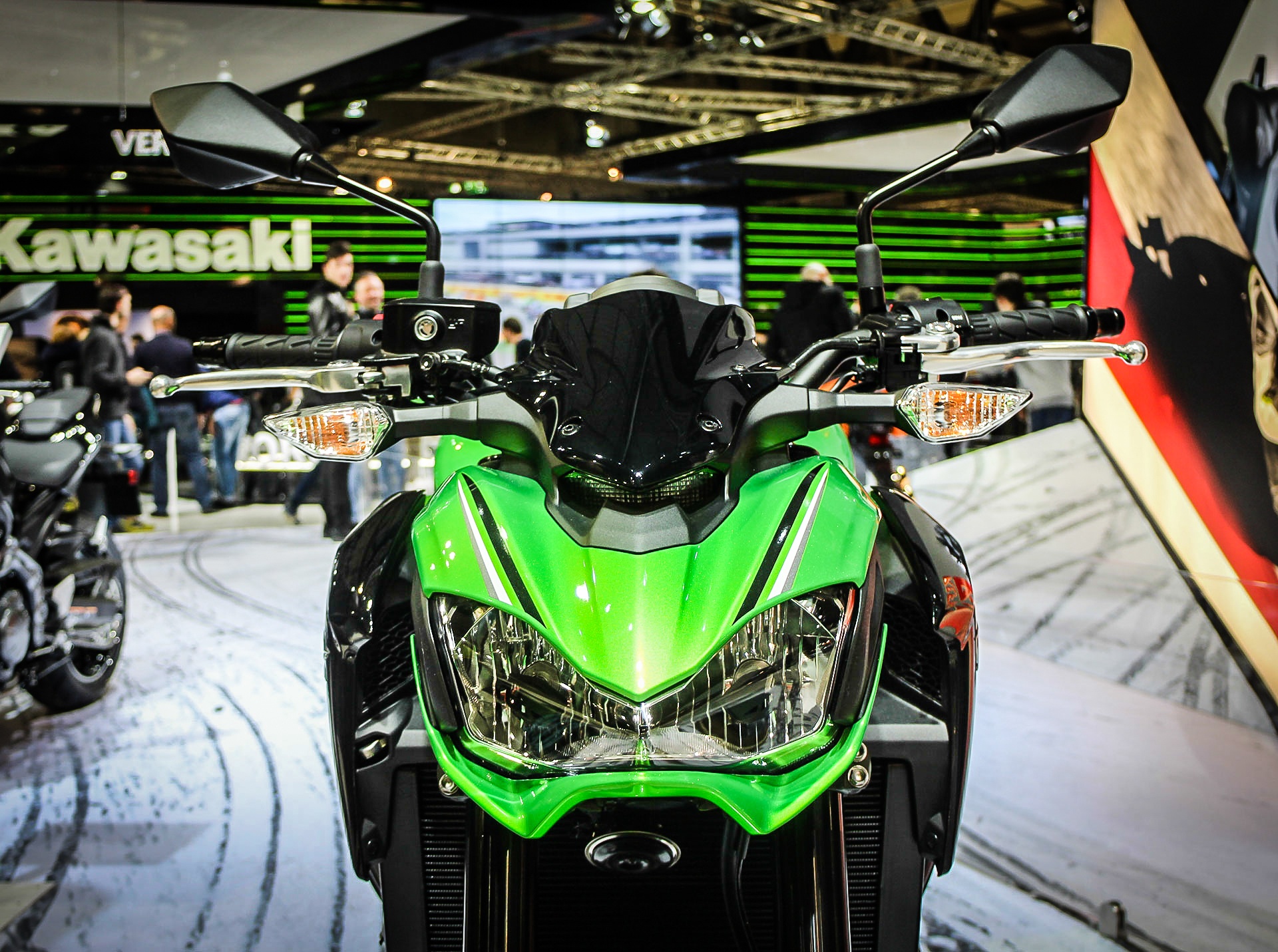 Kawasaki Z900 trình làng ảnh 4 Kawasaki Z900 trinh lang anh 4