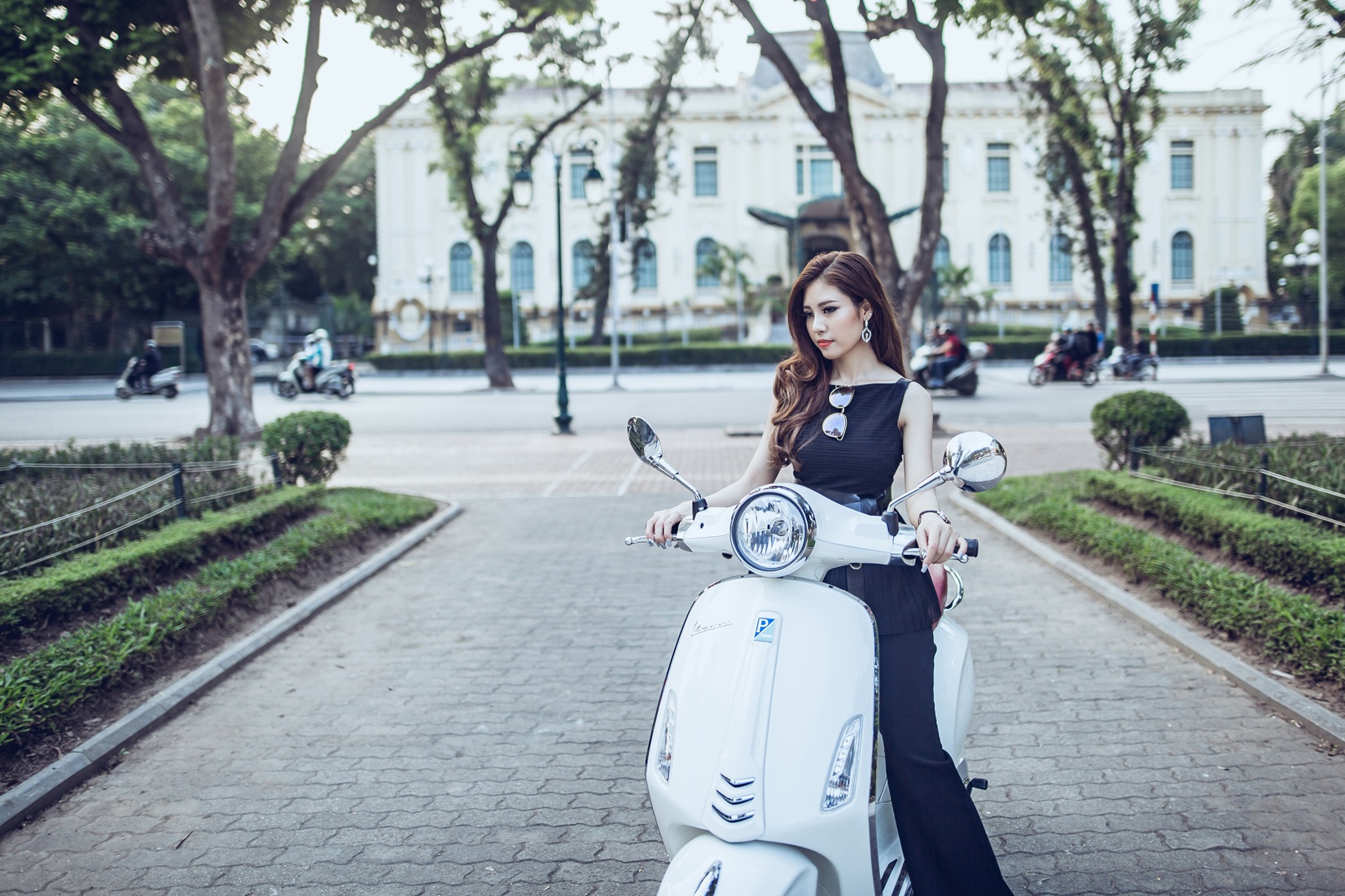 9x kieu xa ben Vespa Primavera ABS moi anh 8