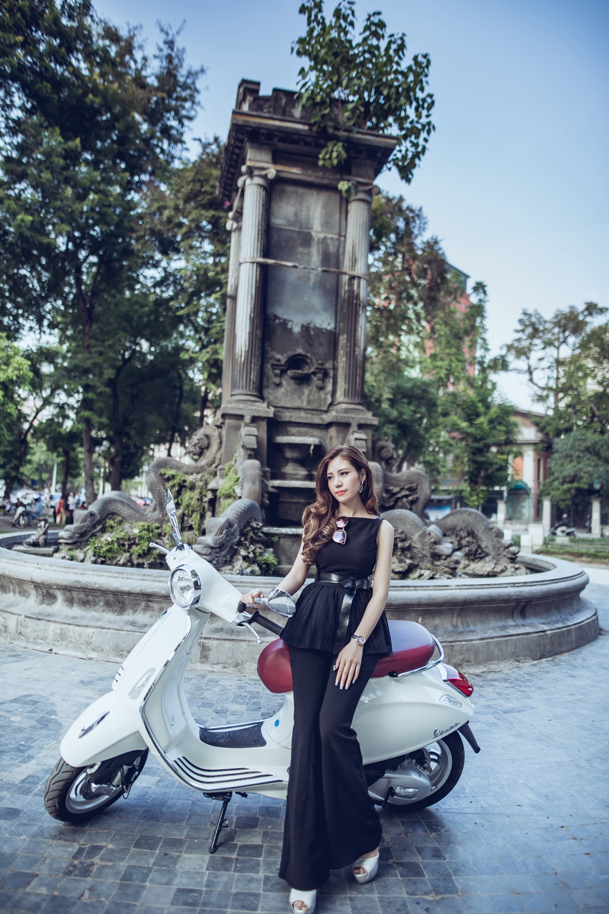 9x kieu xa ben Vespa Primavera ABS moi anh 4