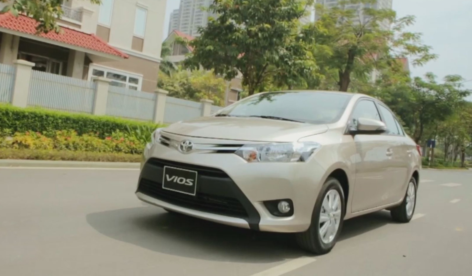 Trai nghiem Toyota Vios 1.5E 2016 hinh anh