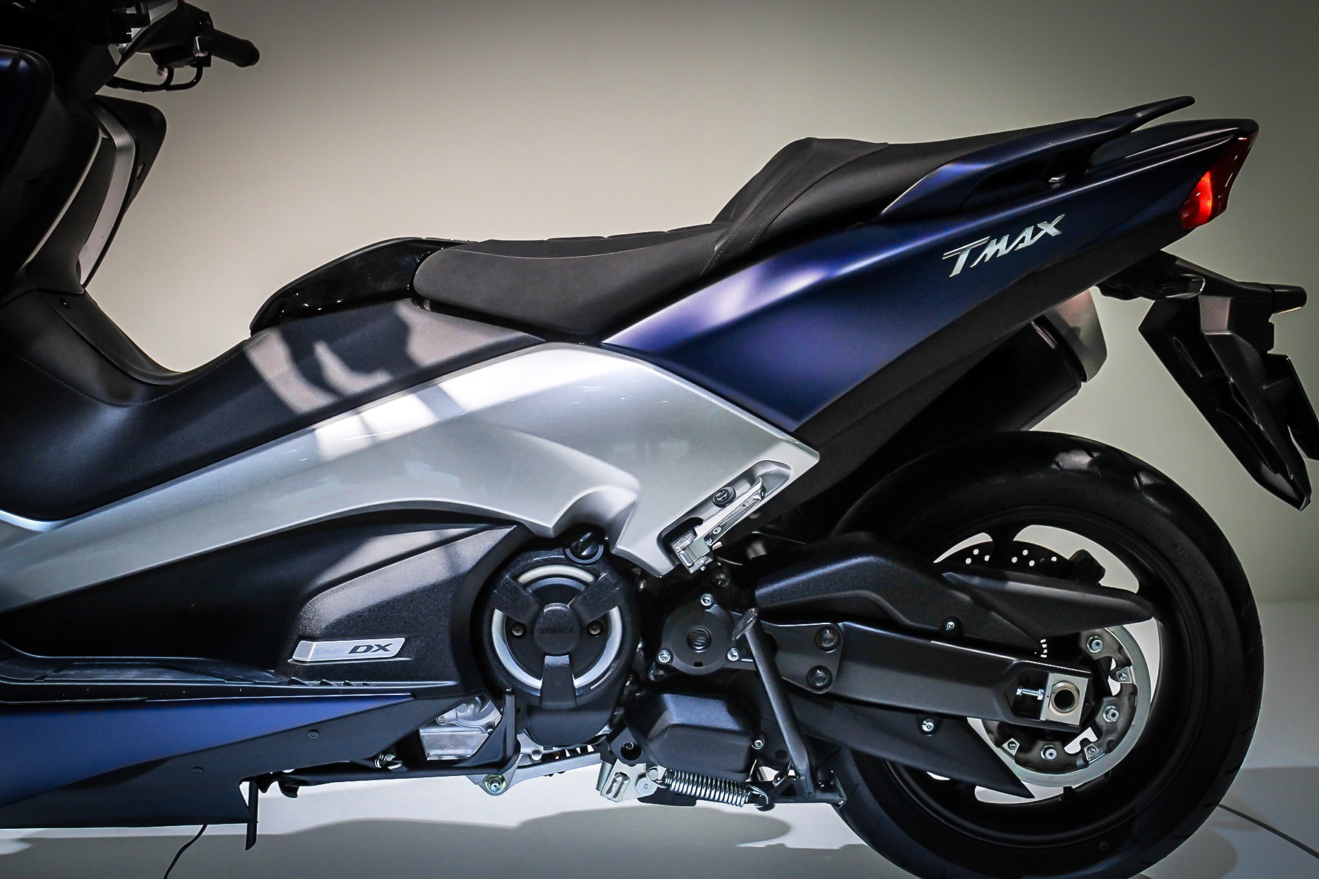 Yamaha TMAX 2016 trinh lang anh 8